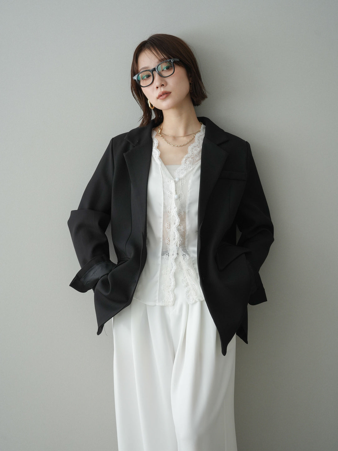 [SET]バックスリットデザインジャケット+ノースリサテンレースキャミソール(2set)