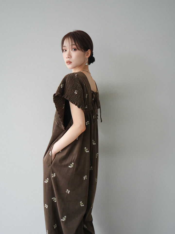 [予約]ベロアフラワー刺繍シャーリングサロペット/ブラウン