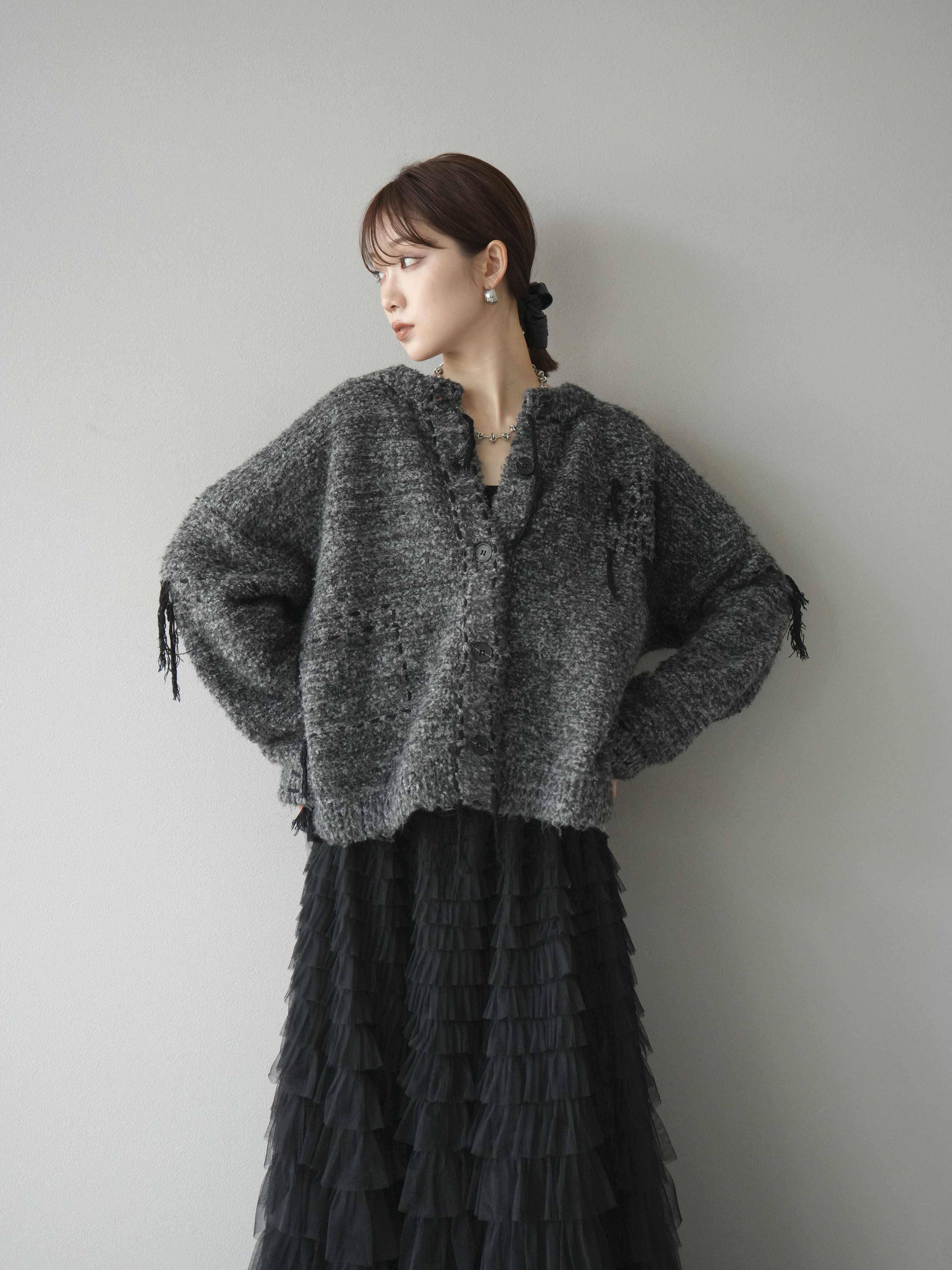 予約]ハンドステッチデザインニットカーディガン/ブラック – Lumier