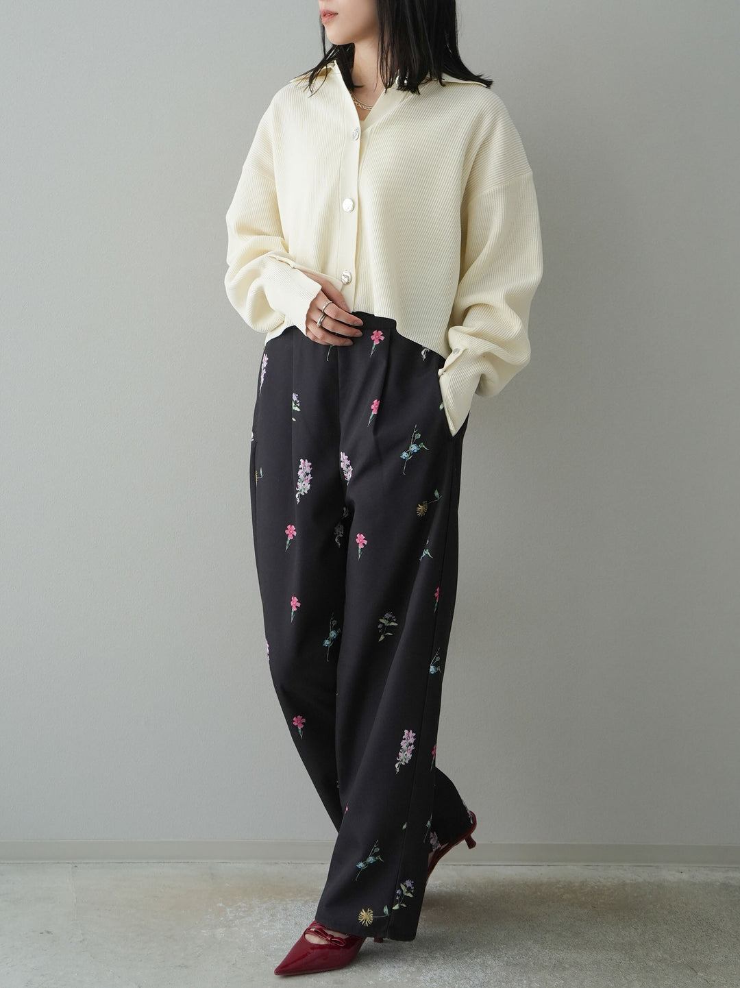 [SET]ボリュームスリーブポロニットカーディガン+フラワーアートプリントタックパンツ(2set)