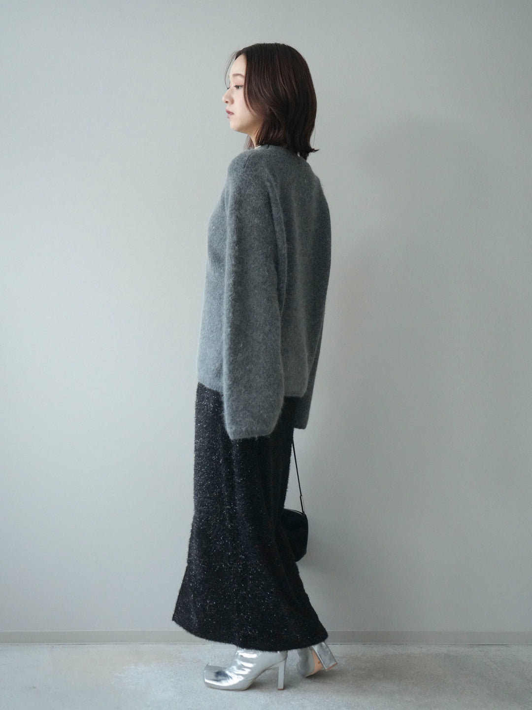 [SET]アンゴラタッチクルーネックニットプルオーバー+ラメシャギーフロントジップスカート(2set)