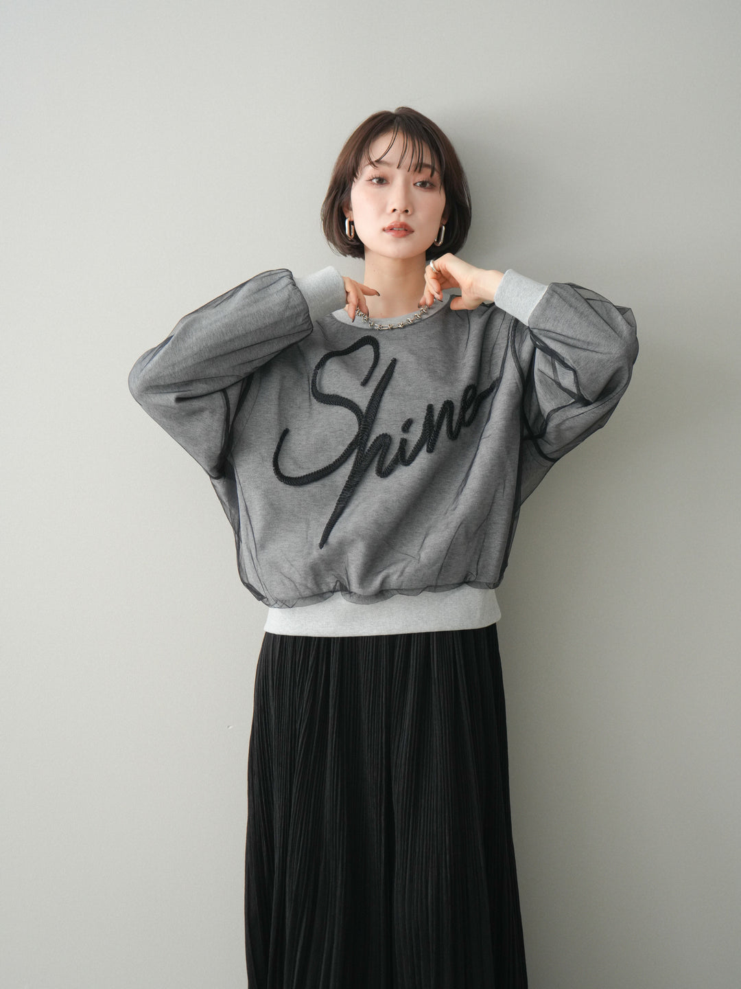[予約]チュールレイヤードロゴスエットプルオーバー/gray
