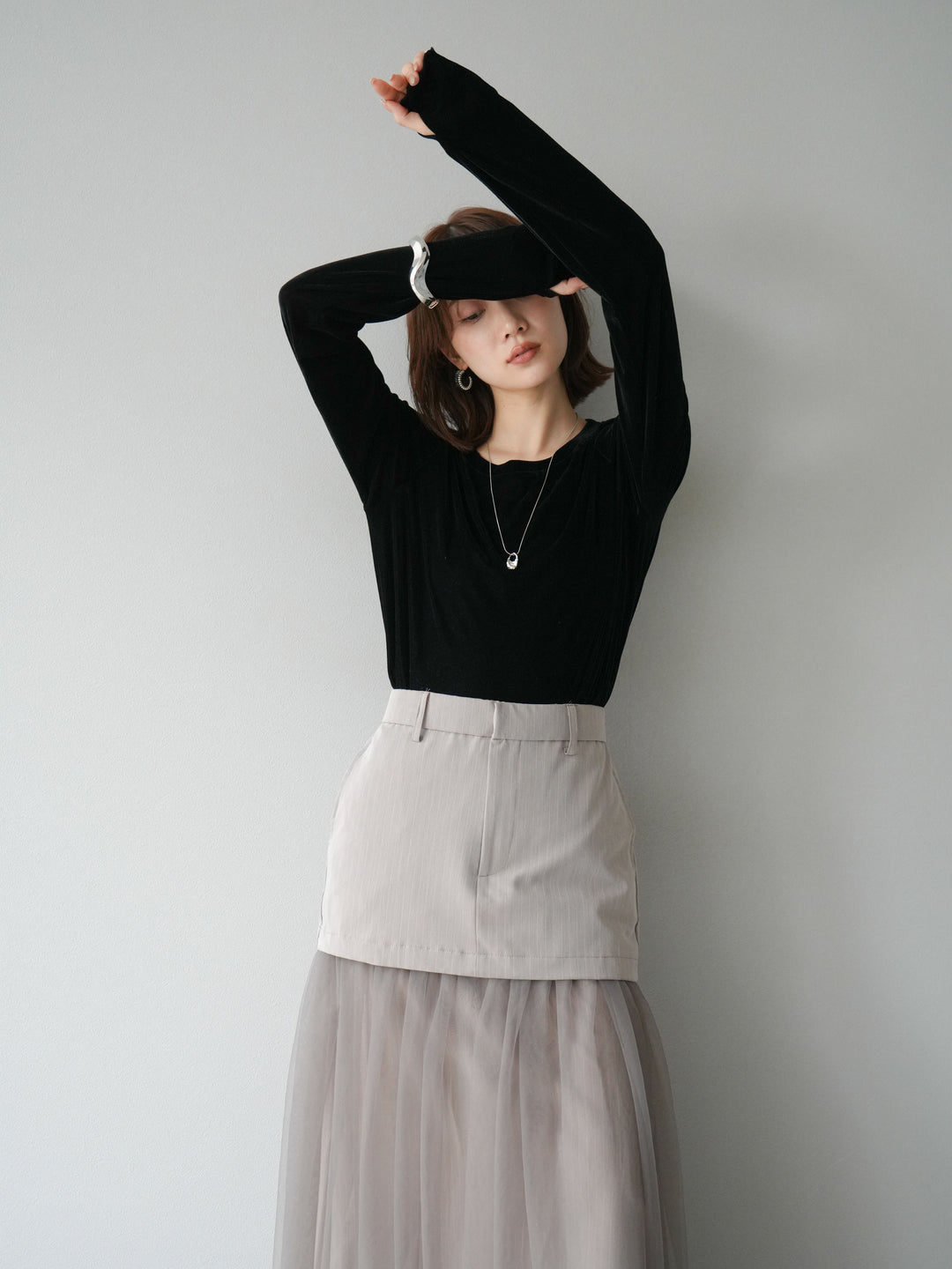 [予約]シアーベロアフィンガーホールトップス/ブラック