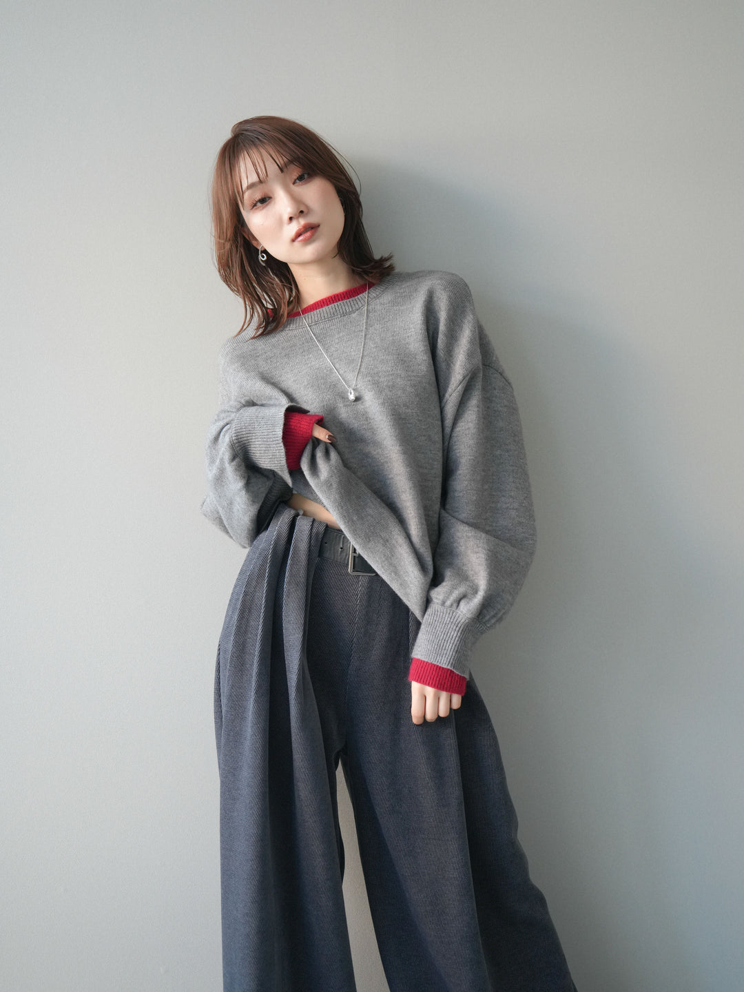 [SET]ヘンリーネック配色レイヤードニットプルオーバー+ベルトデザインループコールテンワイドパンツ(ベルト付き)(2set)