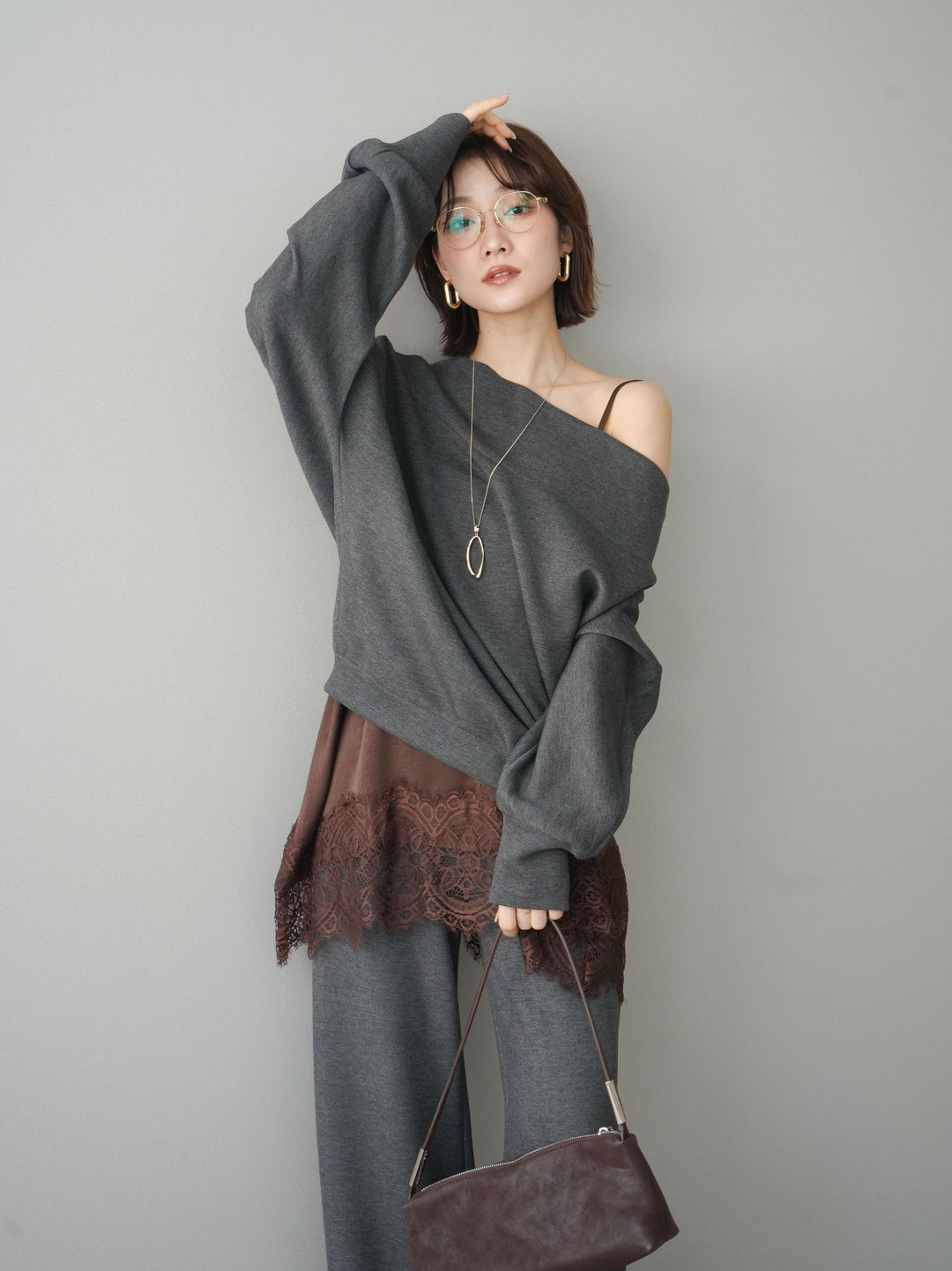 [予約]アシンメトリーオフショルポンチプルオーバー/charcoal