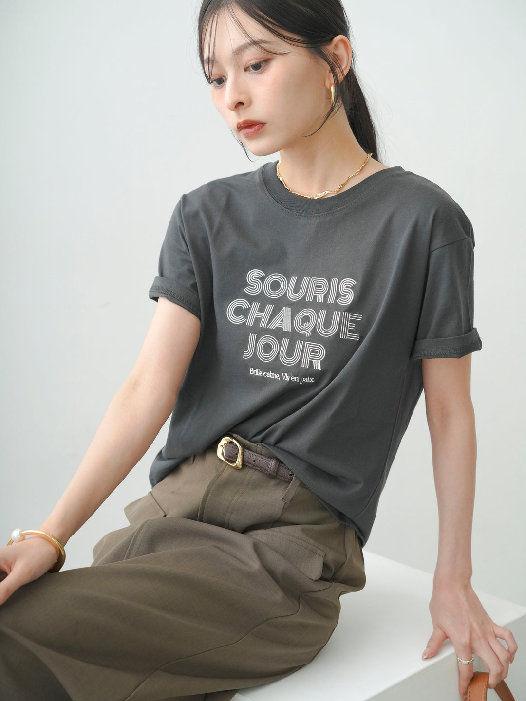 【套裝】Logo刺繡T卹+縐綢直筒半身裙（兩件組）