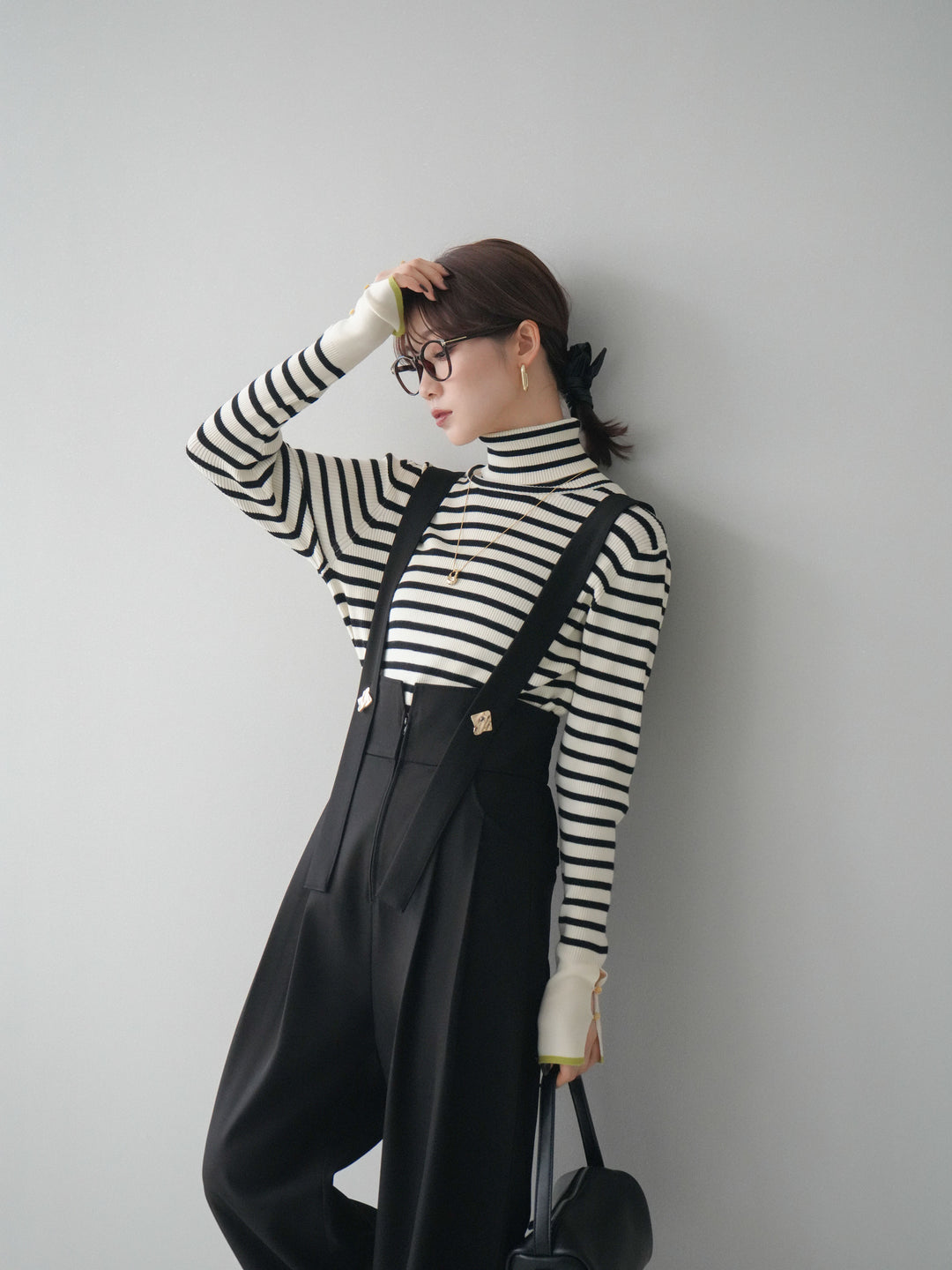 [SET]袖配色ハイネックボーダーリブニットトップス+選べるアクセセット(2set)