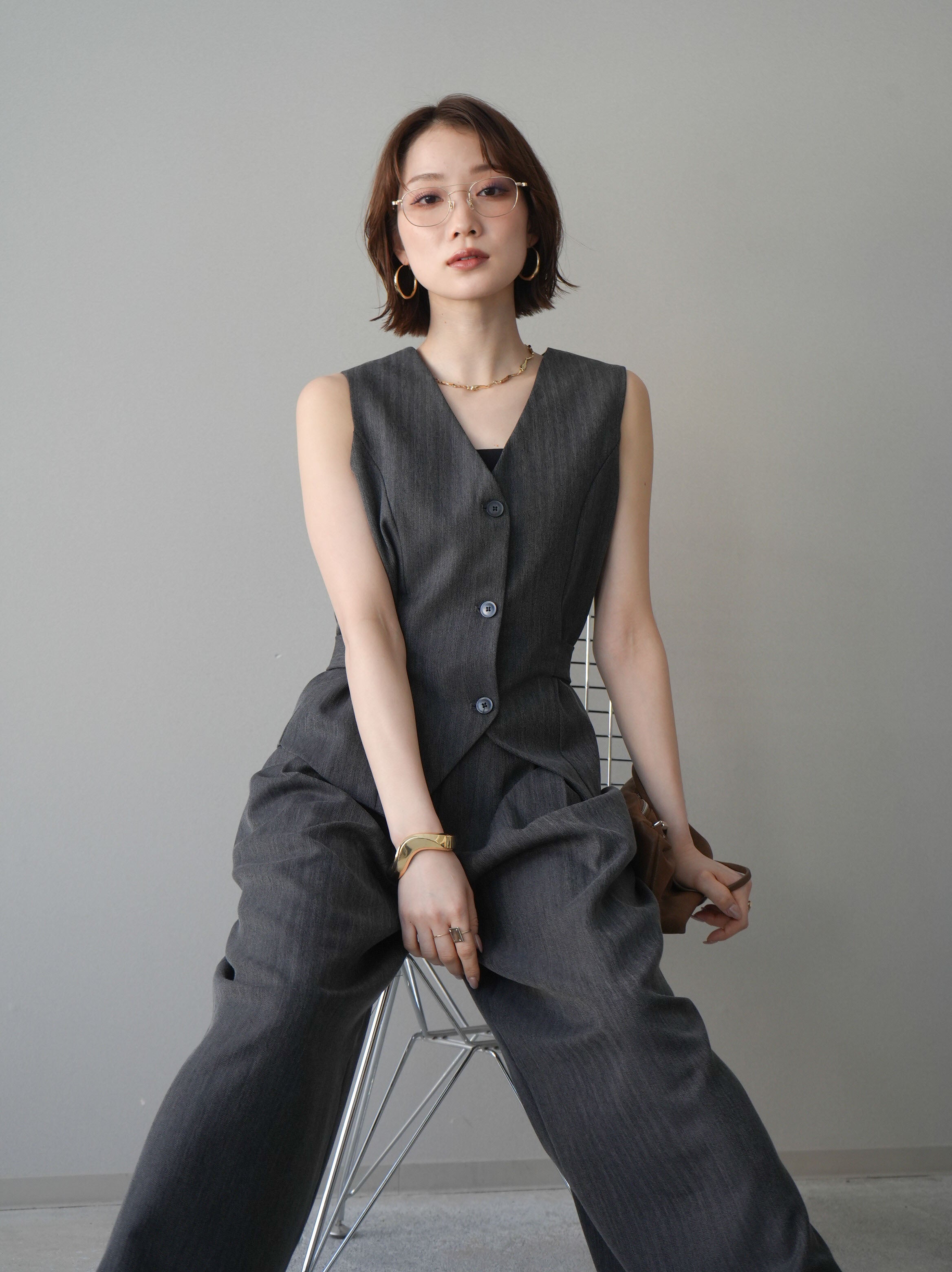 予約]サイド切替ヘリンボーンベスト/black – Lumier