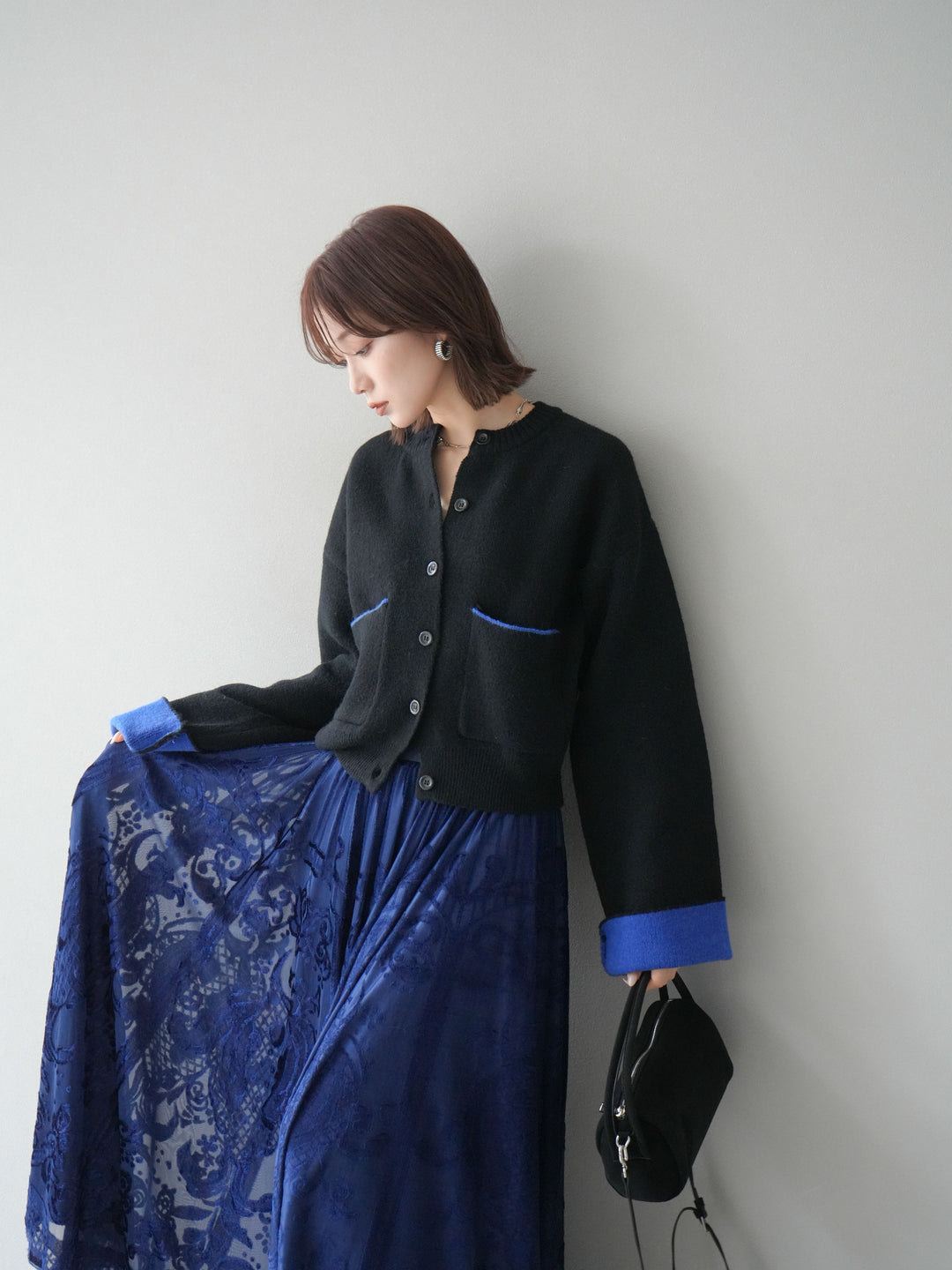 [SET]バイカラーオーバーニットカーディガン+アンティーク柄フロッキーマキシスカート(2set)