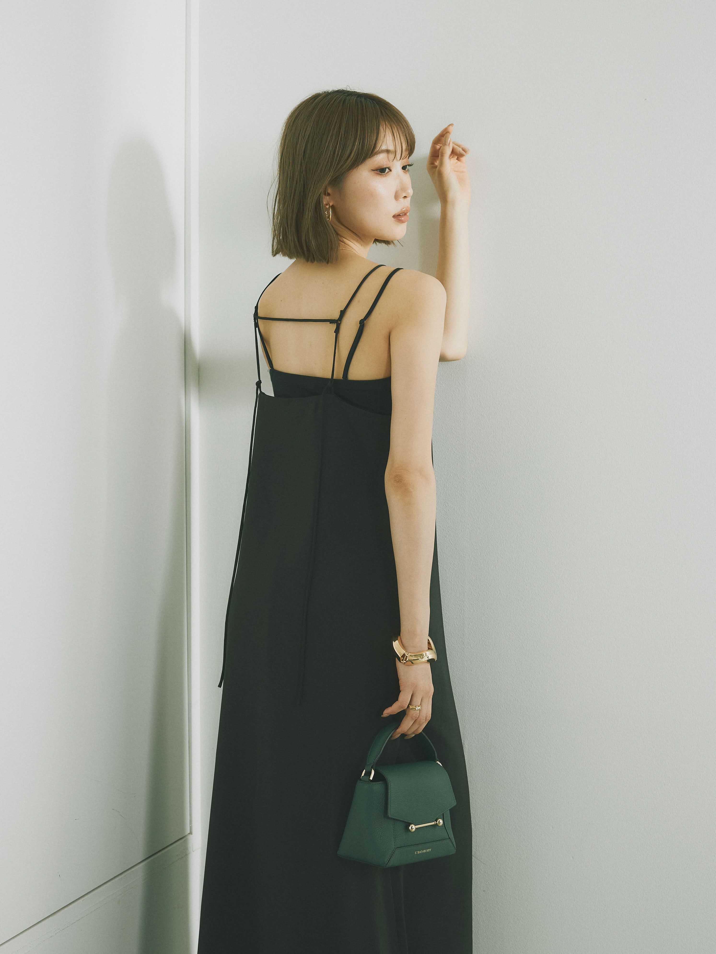 予約]マットサテンキャミワンピース/ブラック – Lumier