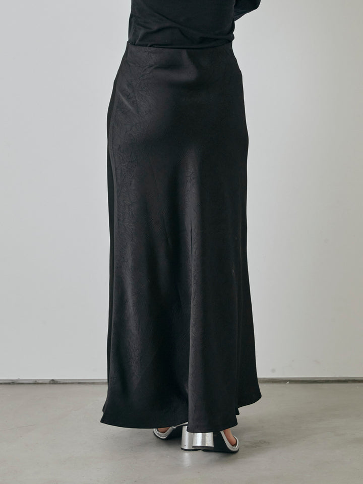 【預購】緞面水洗窄裙/黑色