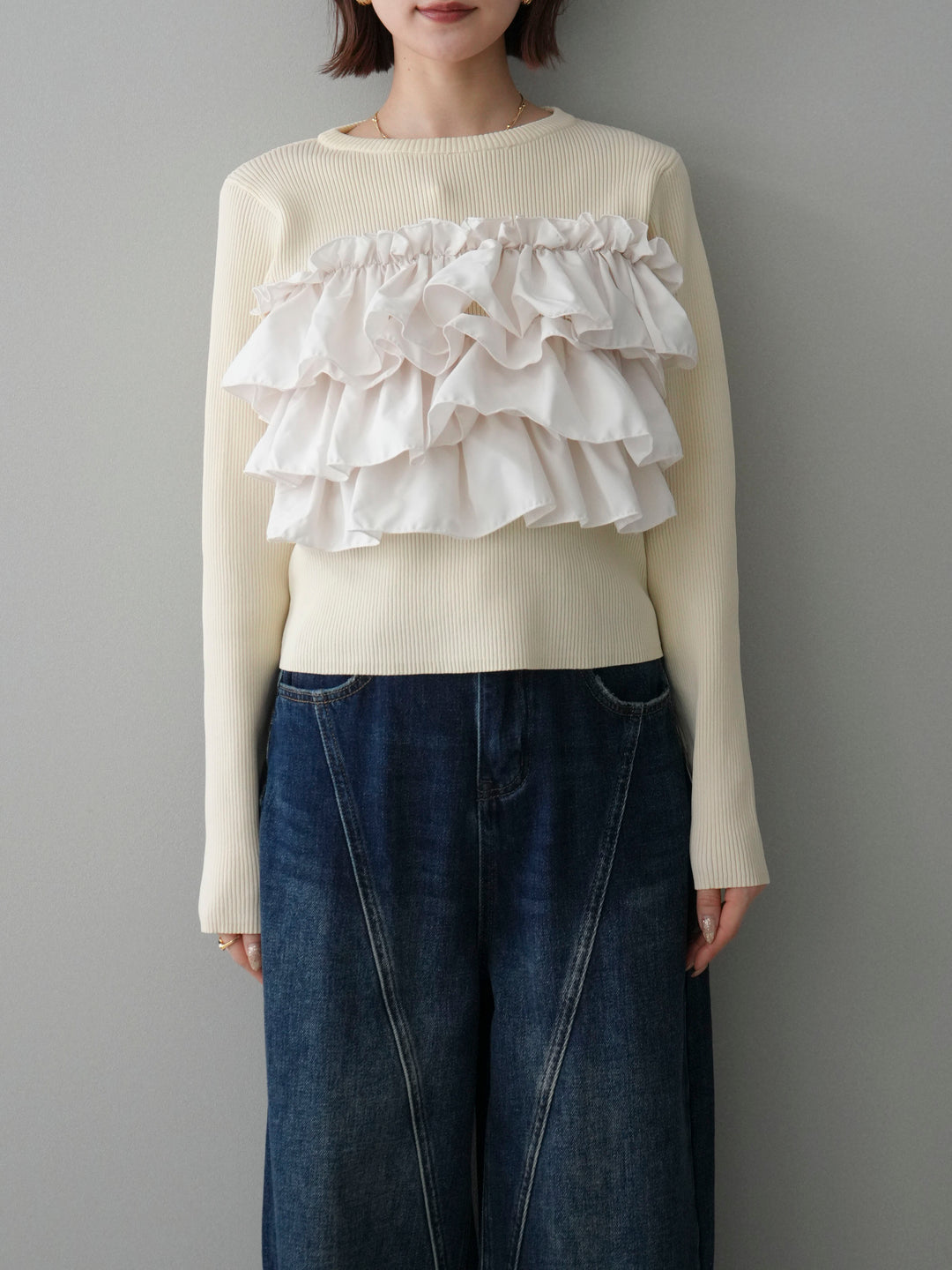 [予約]フリルビスチェドッキングスポンジニットプルオーバー/ivory