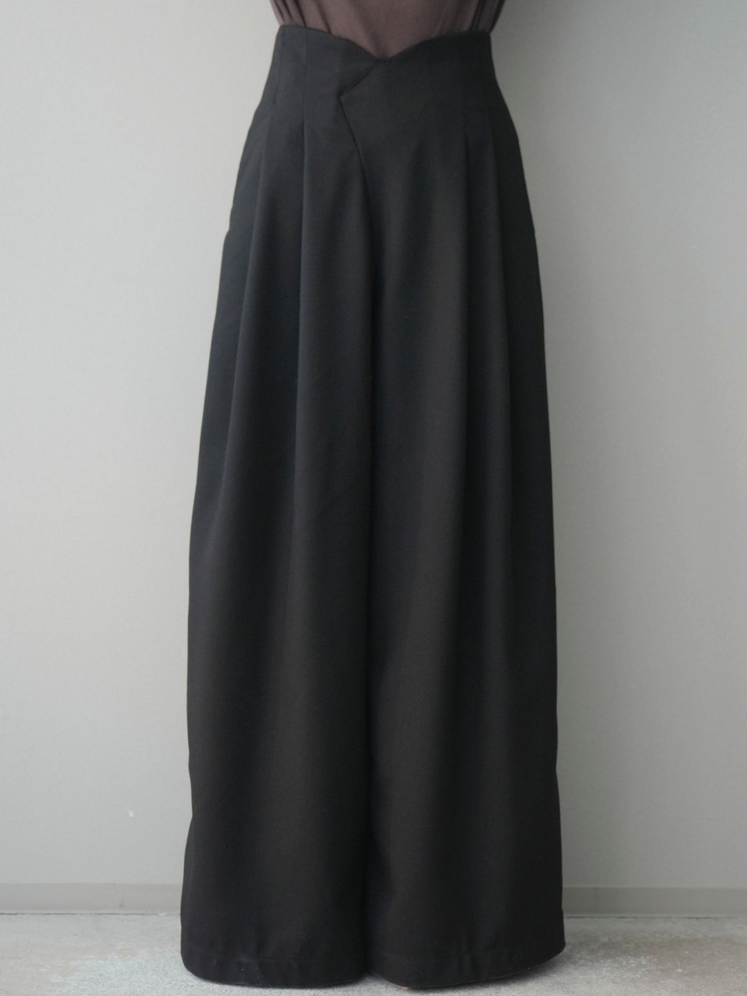 [予約]デザインハイウエストワイドパンツ/black