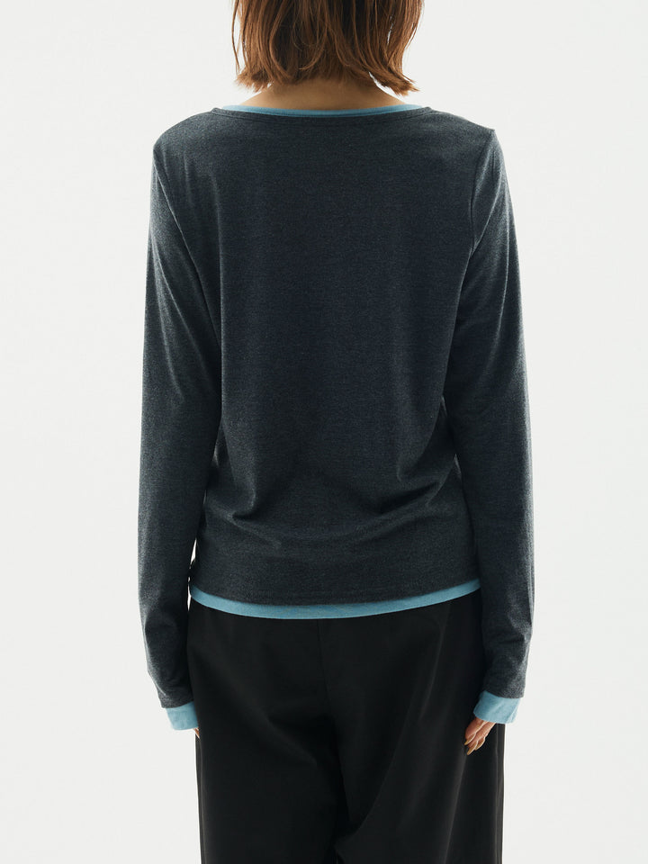 [予約]配色レイヤードヘンリーネックトップス/チャコール