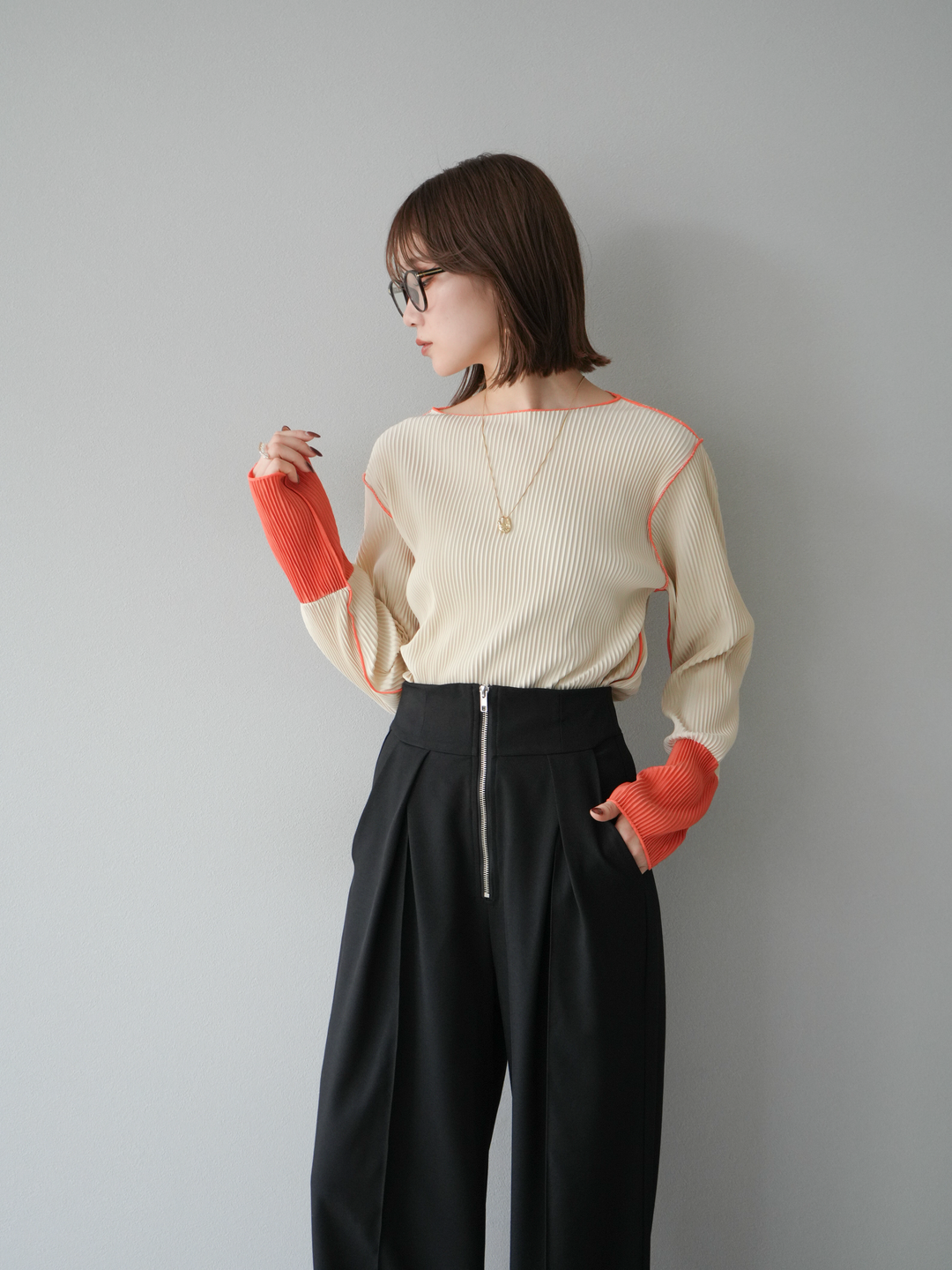 [予約]バイカラープリーツトップス/アイボリー