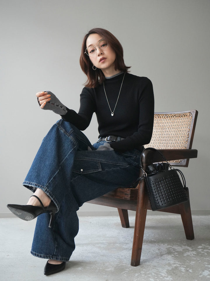 [予約]袖ボタンハイネック配色リブニットトップス/black