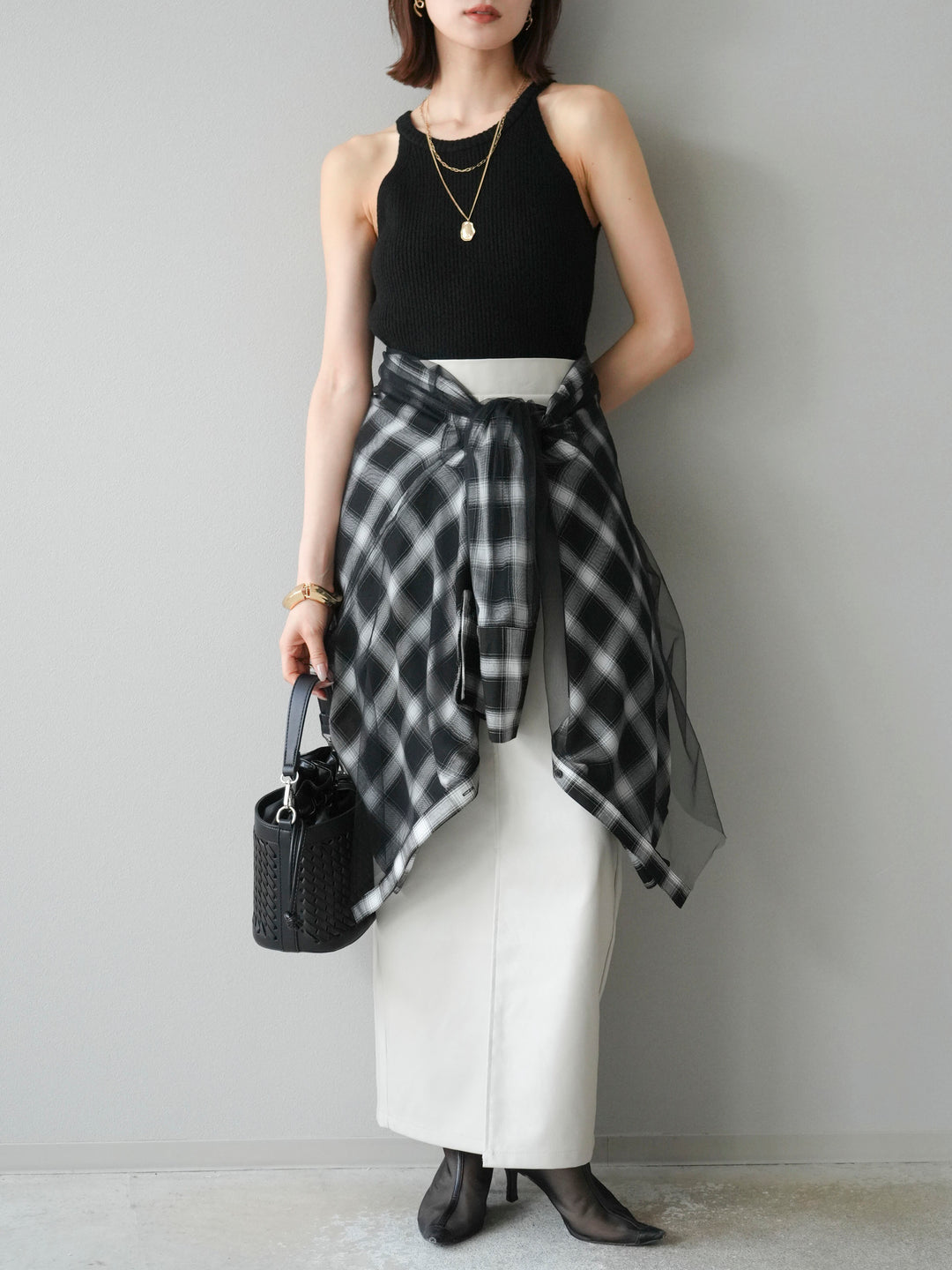 [予約]フェイクレザーフロントスリットスカート/エクリュ