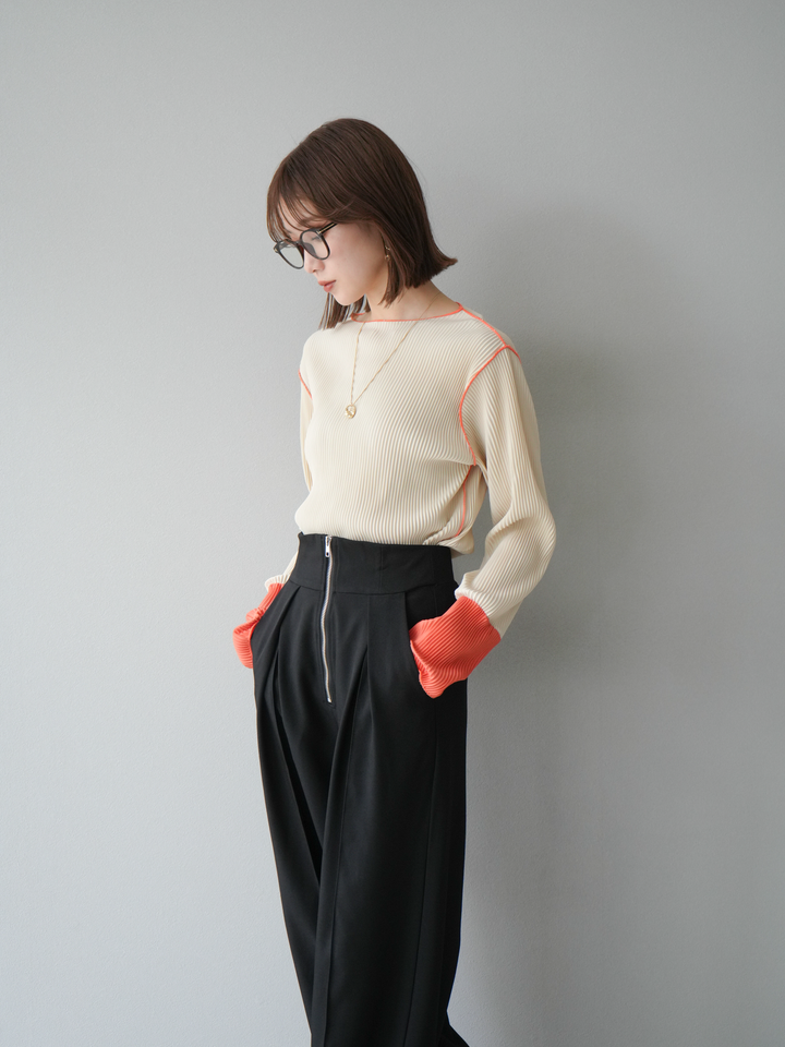 [予約]バイカラープリーツトップス/アイボリー