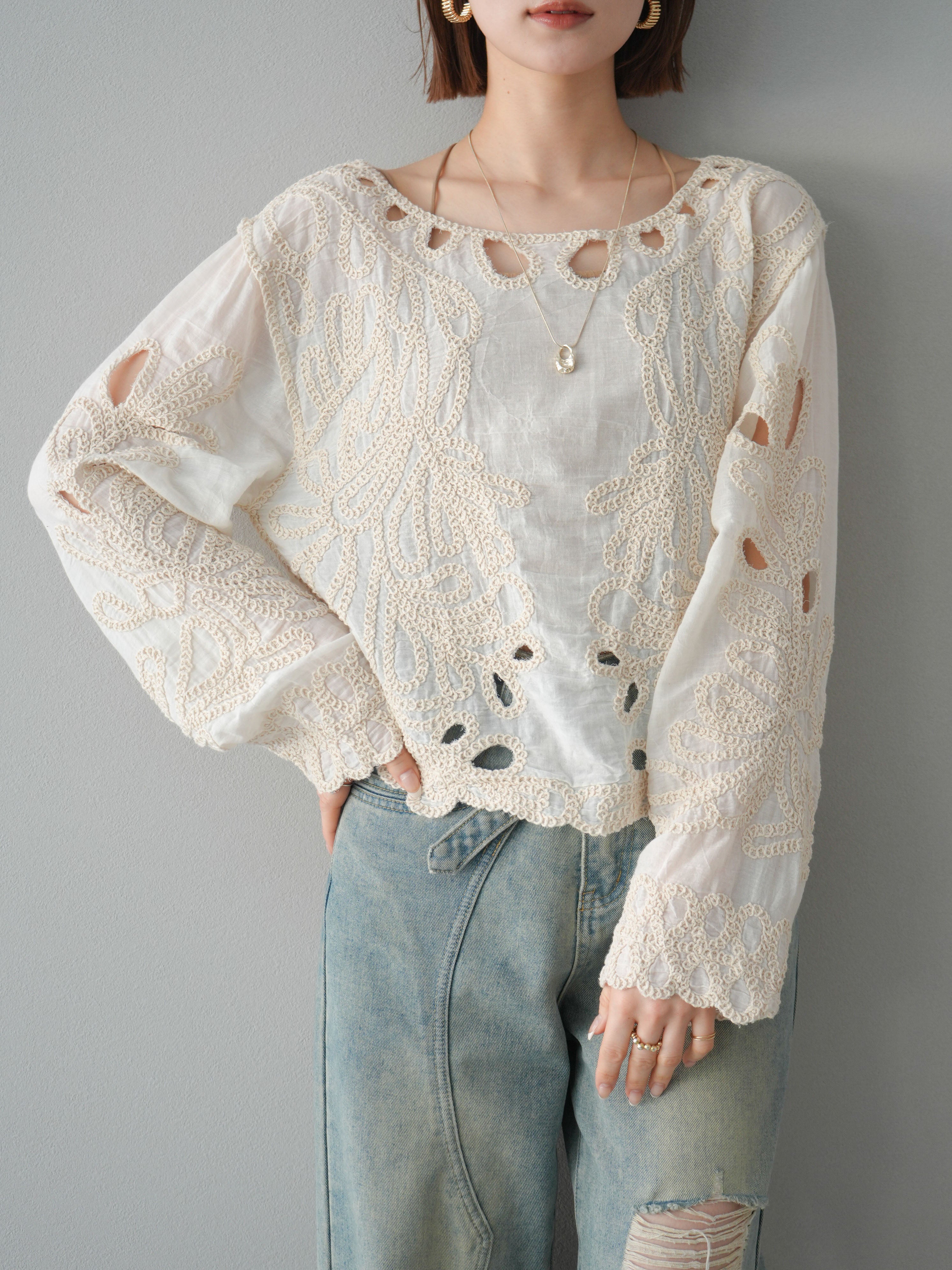 予約]かぎ編みデザインブラウス/アイボリー – Lumier