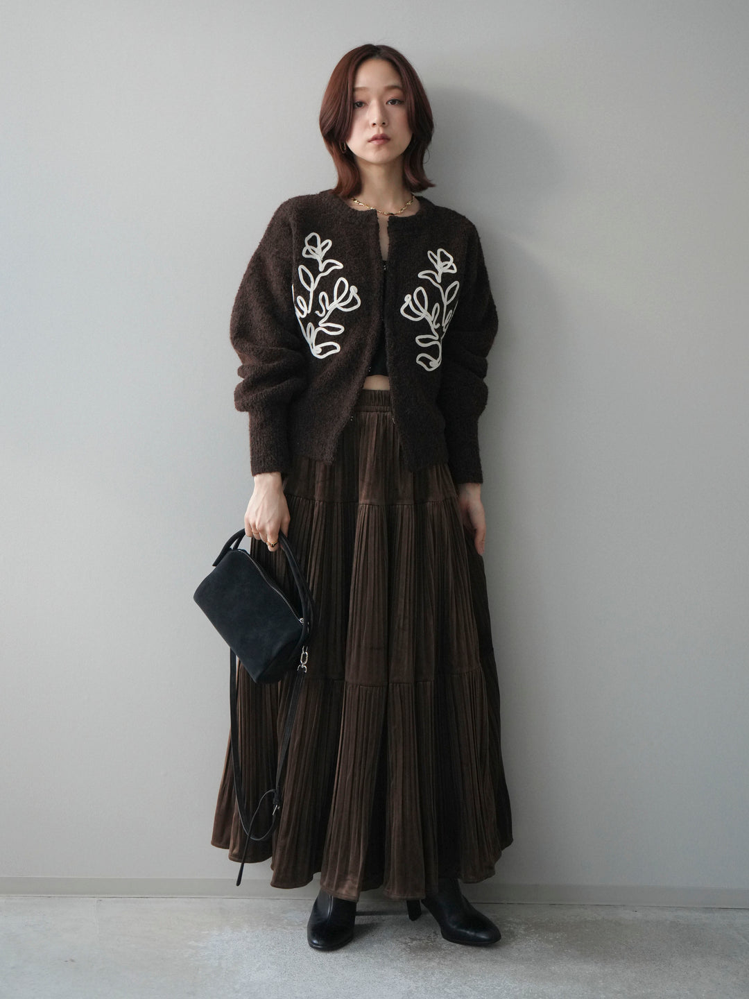 [SET]テープ刺繍ホック開きブークレニットカーディガン+ベロアティアードワッシャースカート(2set)