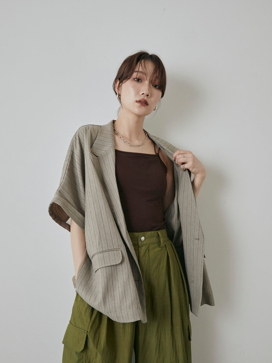 [予約]バックオーガンジーヘリンボーンストライプハーフジャケット/グレージュ