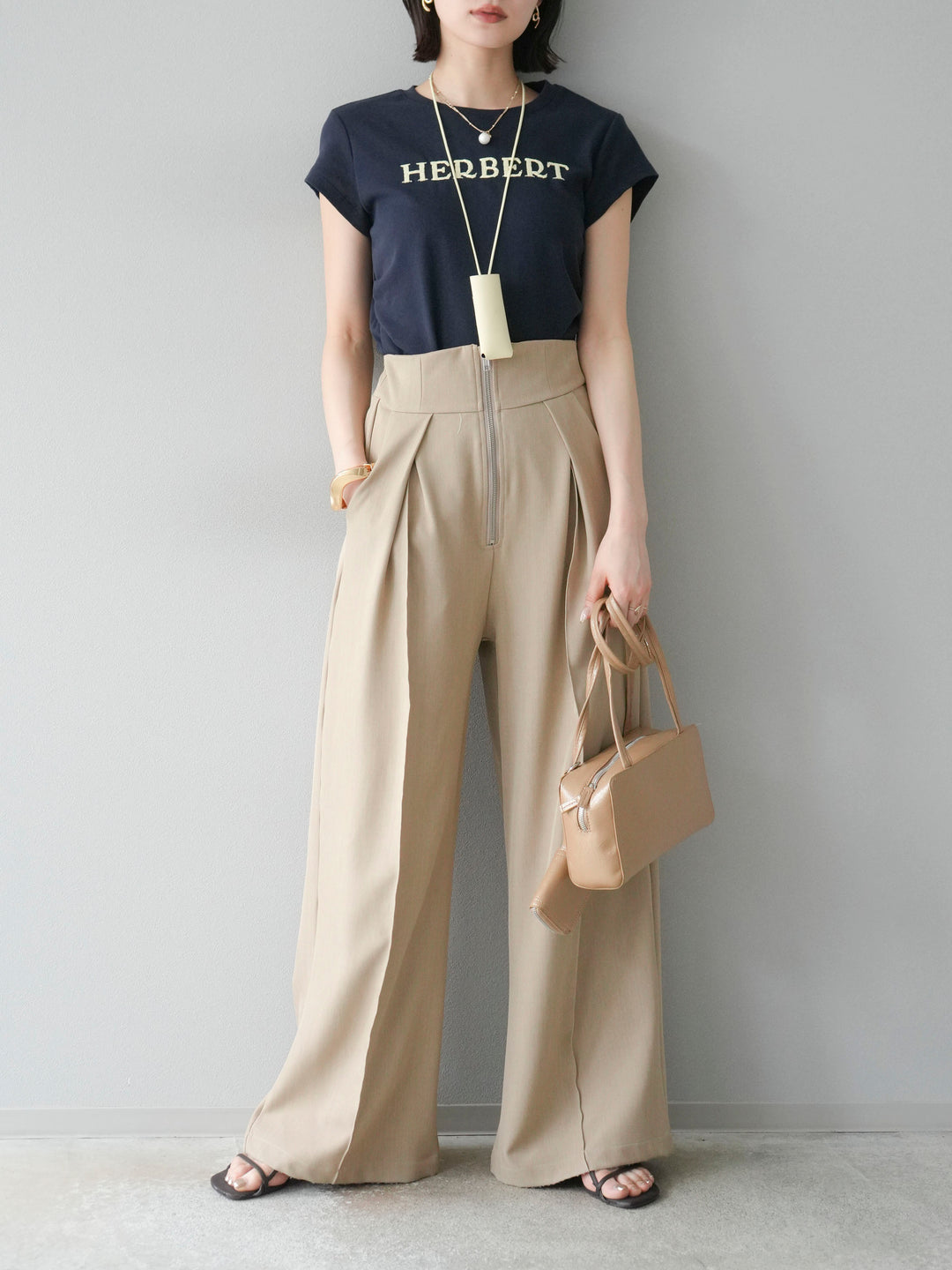 [予約]刺繍ロゴTシャツ＆レザーポーチネックレスSET /ネイビー