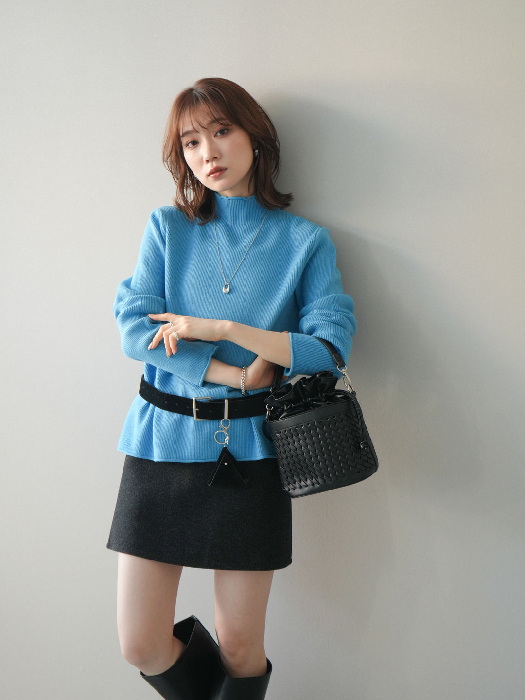 [予約]ボトルネック裾カールリブニットトップス/blue