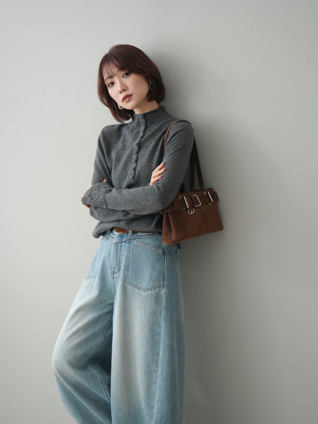 [予約]袖スカラップレースフロントボタンウールニットトップス/gray