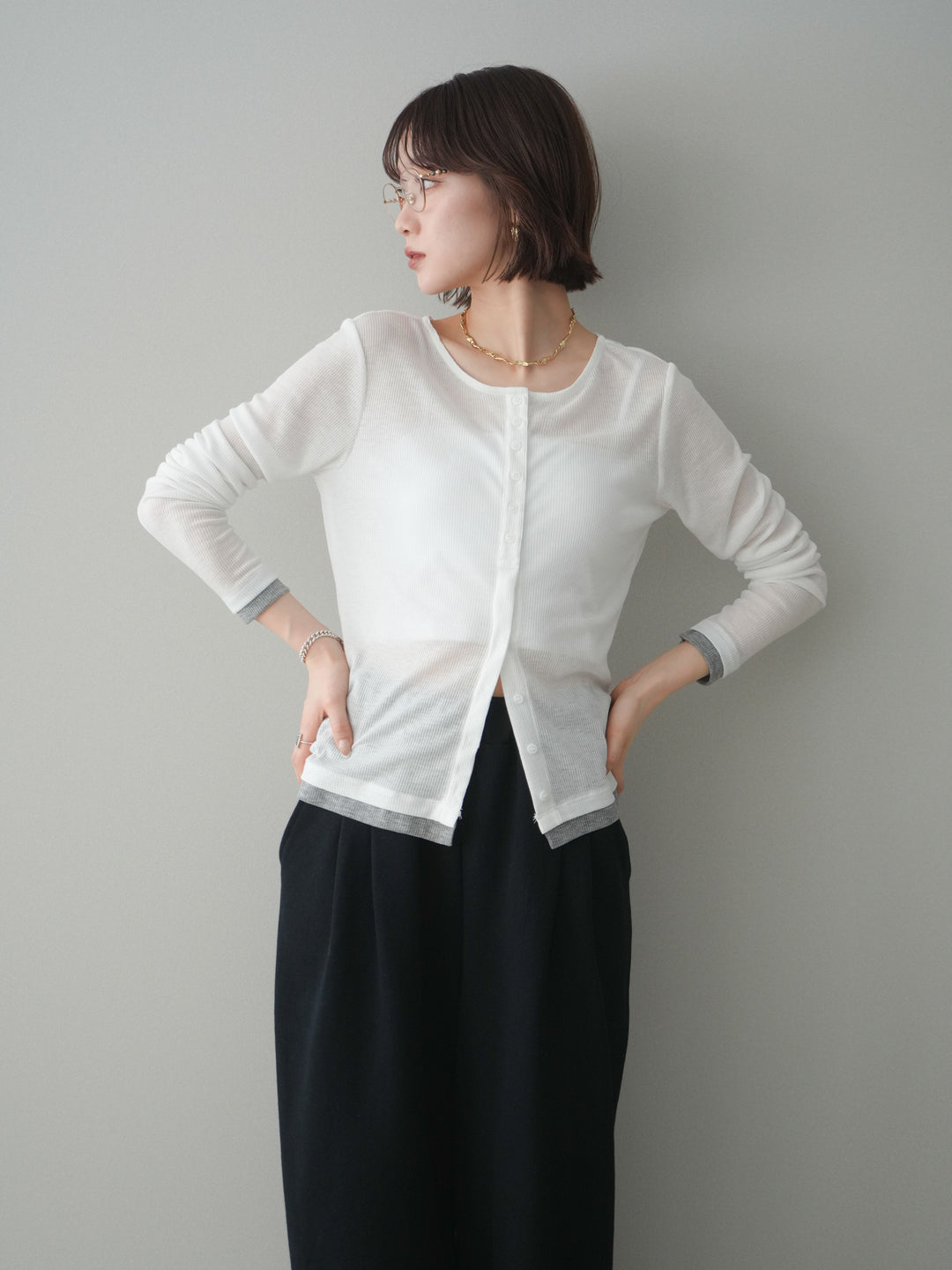 [予約]シアーリブバイカラーカーディガン/white