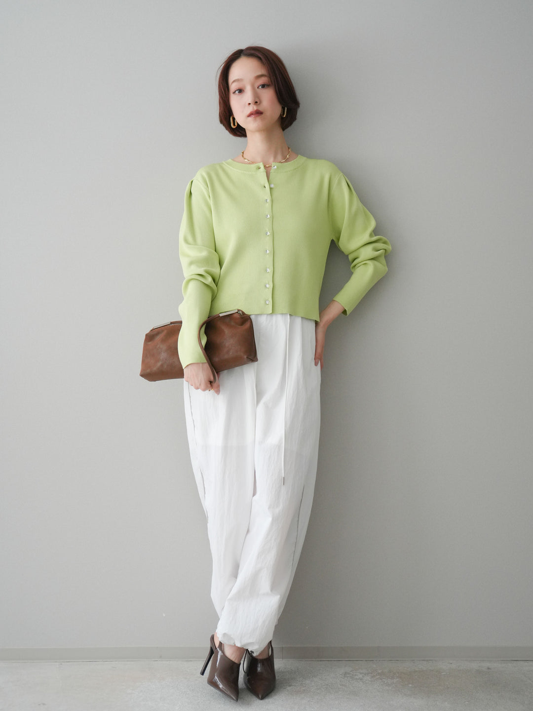 [SET]クリアボタンタックニットカーディガン+ドロストサイドラインナイロンパンツ(2set)