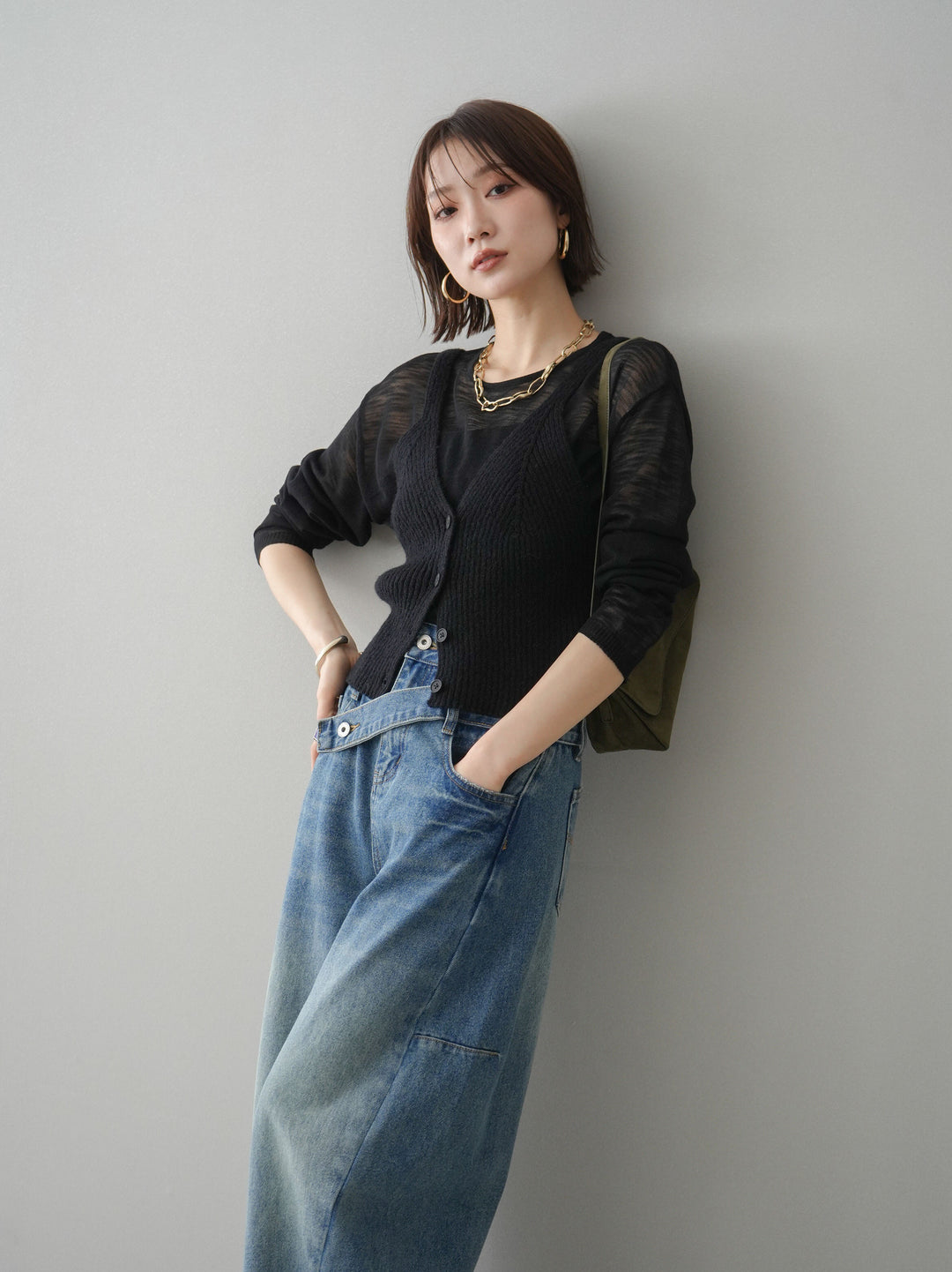 [予約]ビスチェアンサンブルシアーニット/black