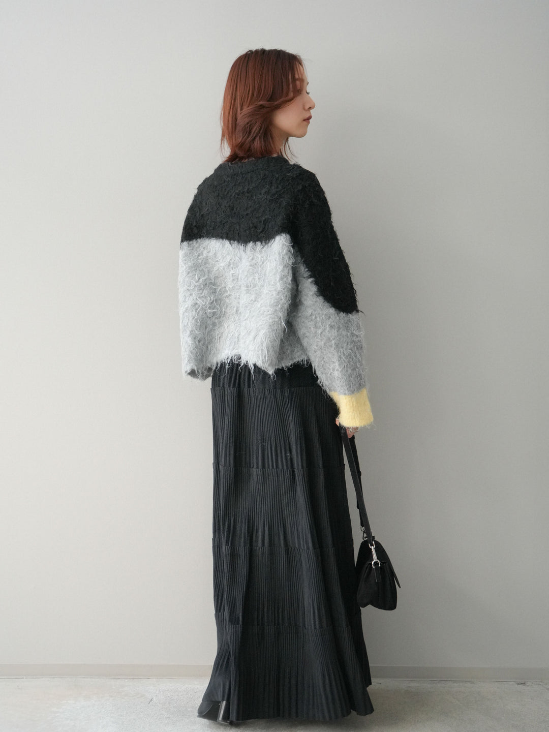 [予約]型押しスエードティアードプリーツスカート/black