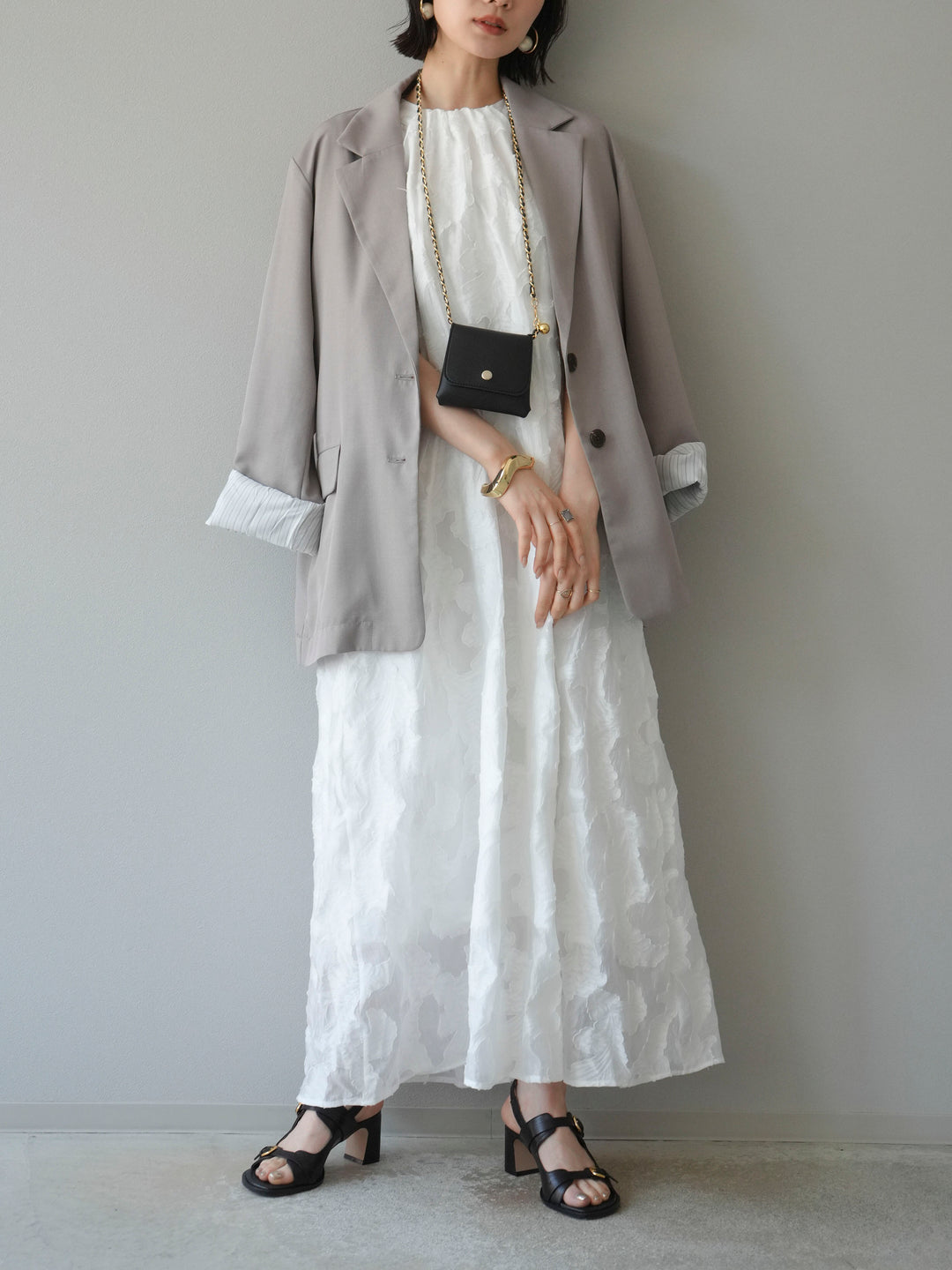 【預購】提花掛脖洋裝/白色