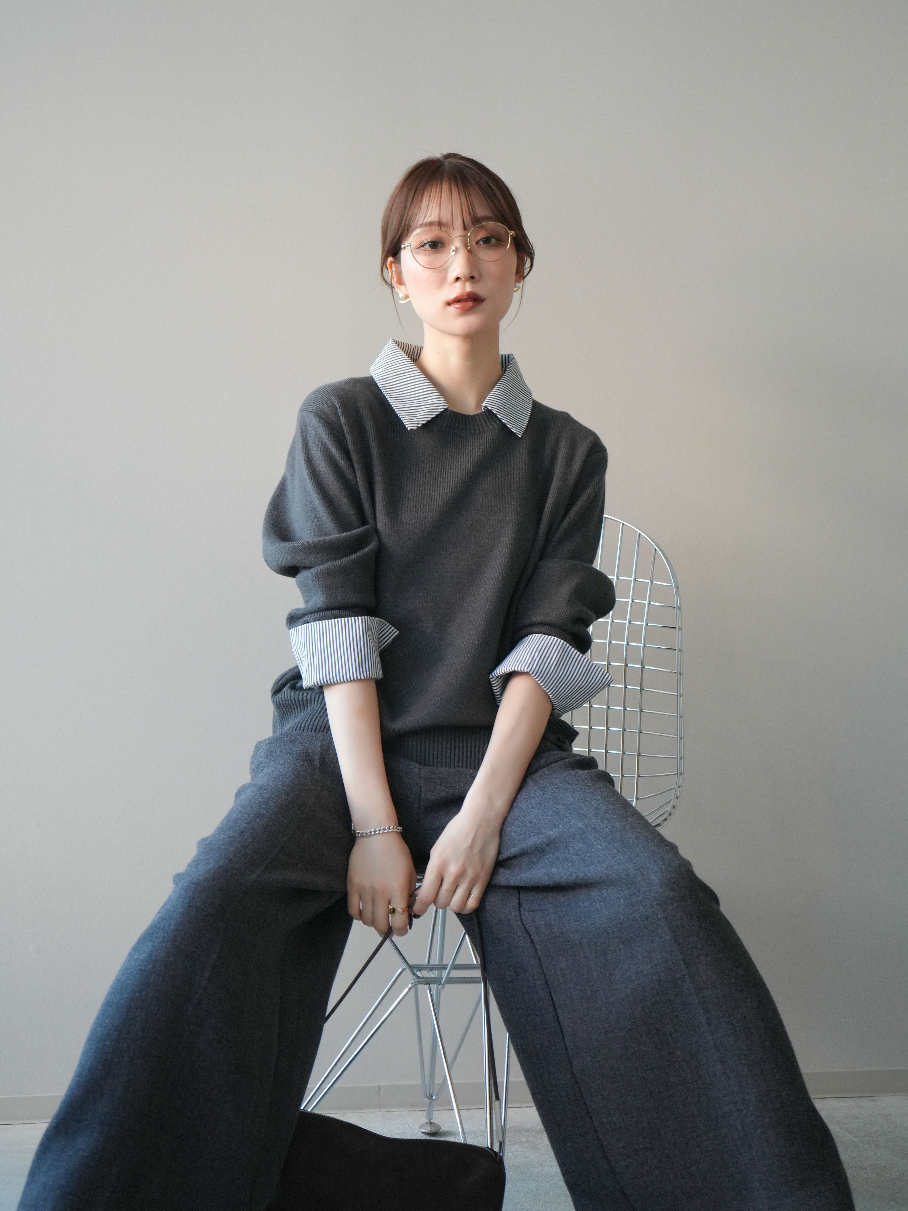 予約]シャツドッキングデザイン裾ボタンニットプルオーバー/gray – Lumier