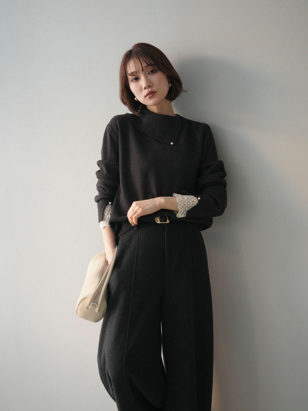 [SET]袖レースパール付き配色ニットトップス+ウールタッチカーブパンツ(2set)