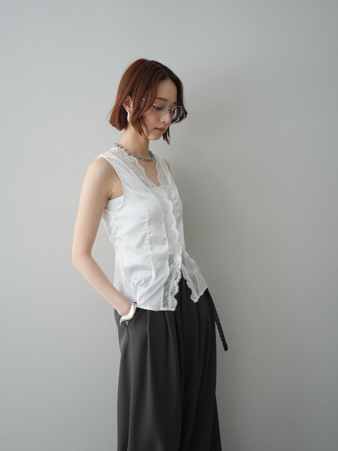 [予約]ノースリサテンレースキャミソール/white