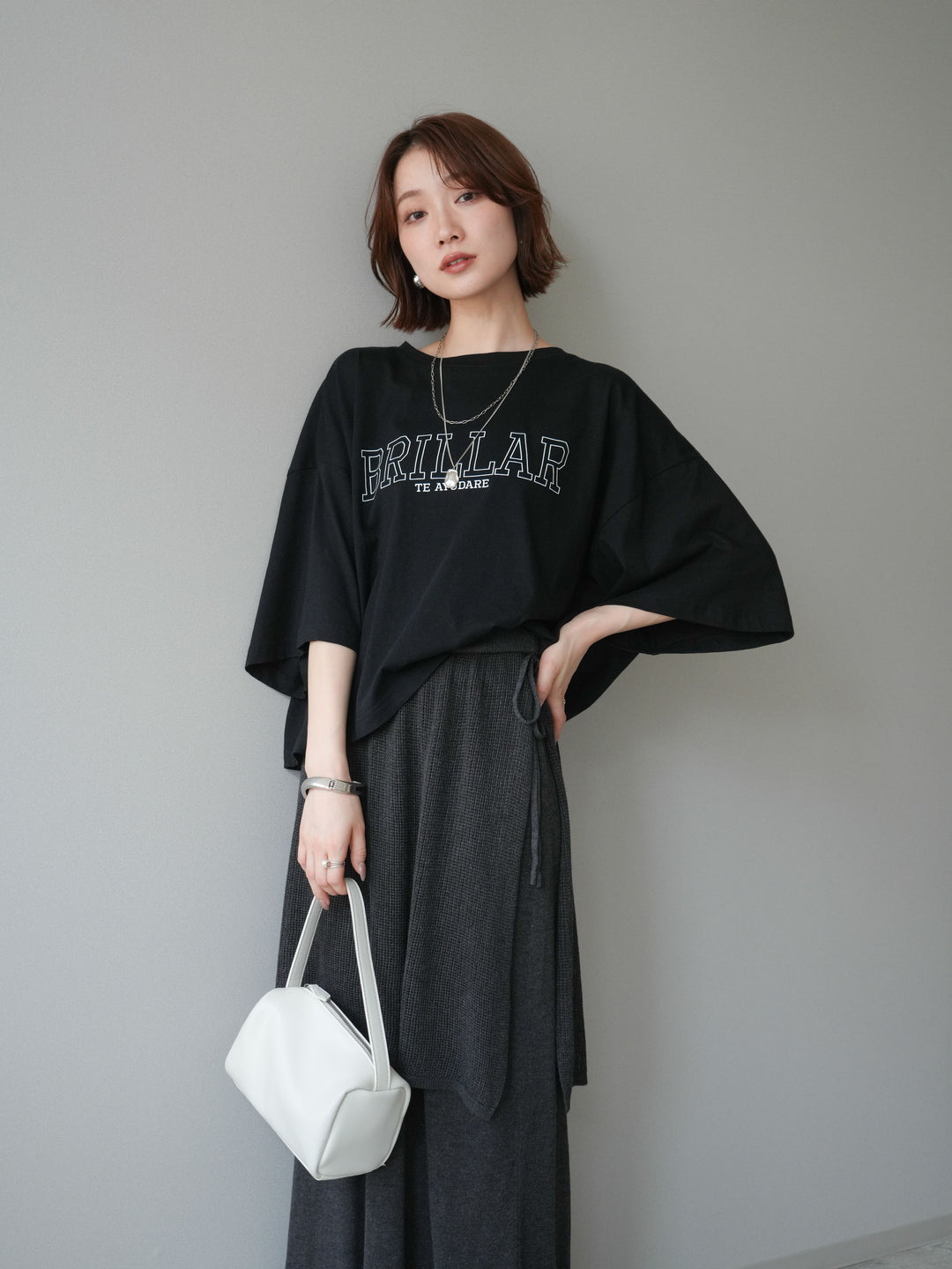 [SET]ボックスシルエットロゴTEE+レイヤードラップニットスカート(2set)