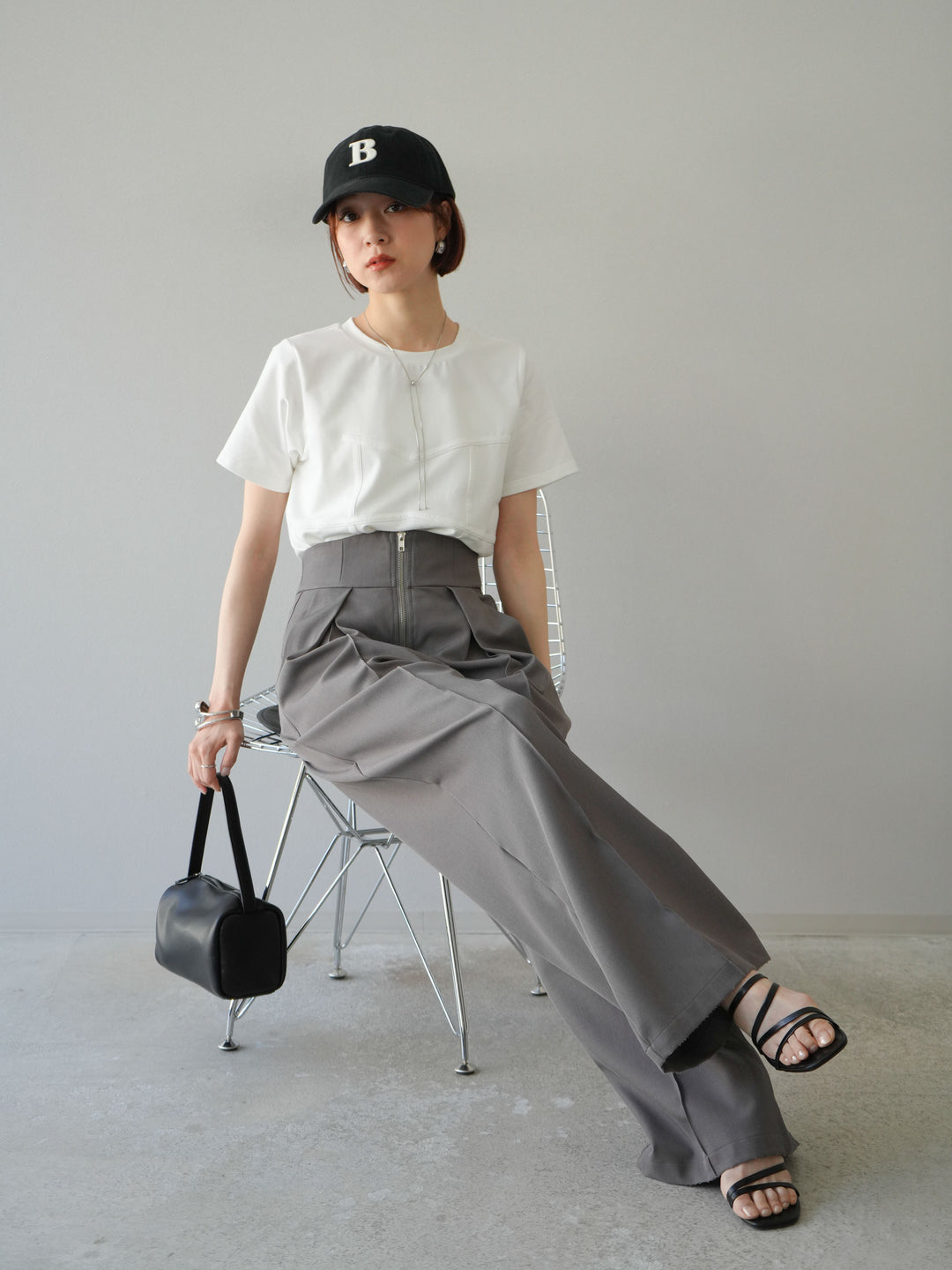 [SET]ビスチェデザインTシャツ+ジップタックワイドパンツ(2set)