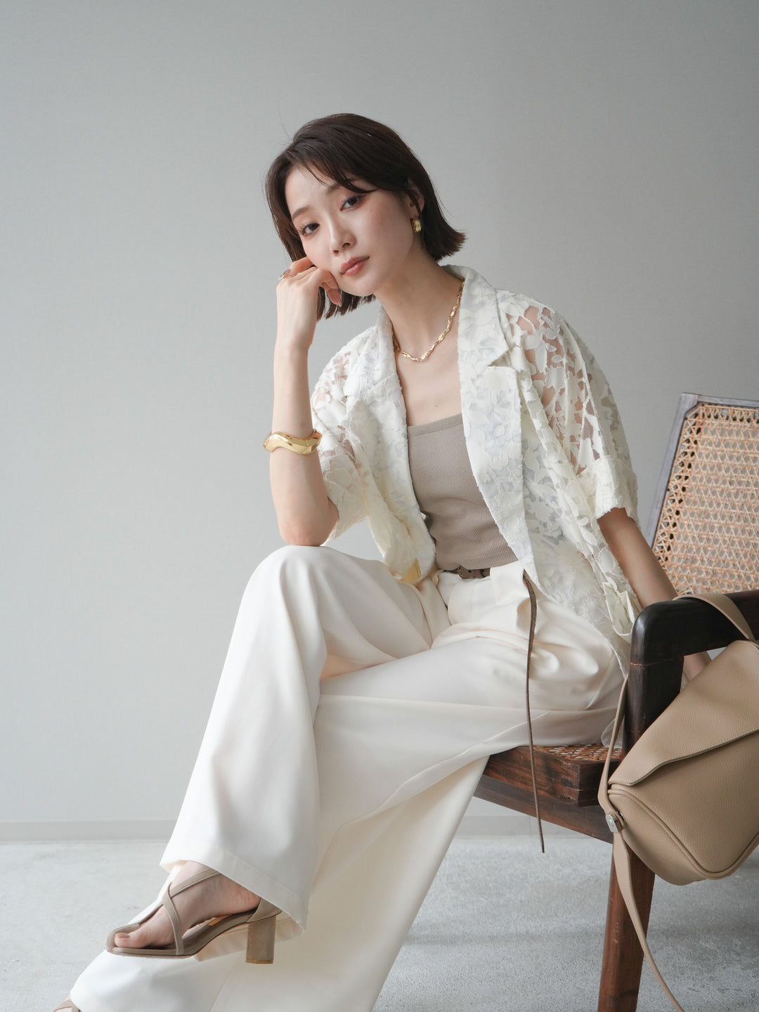 【套裝】花朵蕾絲短袖外套+垂褶收腰帶環長褲（兩件套）