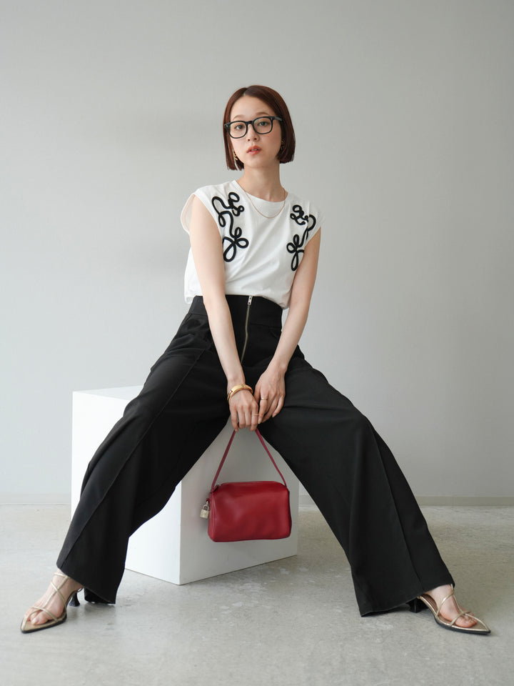 [SET]コード刺繍フレンチスリーブTシャツ+選べるアクセセット(2set)