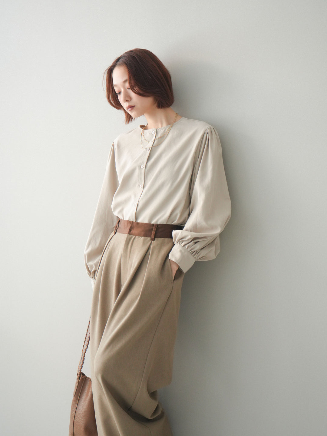 [予約]2WAYピーチスキンボリュームスリーブブラウス/greige
