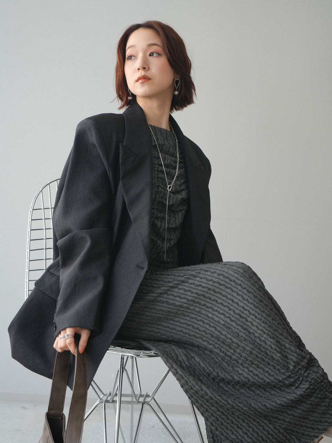 [SET]シャーリングジャガードノースリーブワンピース+エフォートレステイラードジャケット(2set)