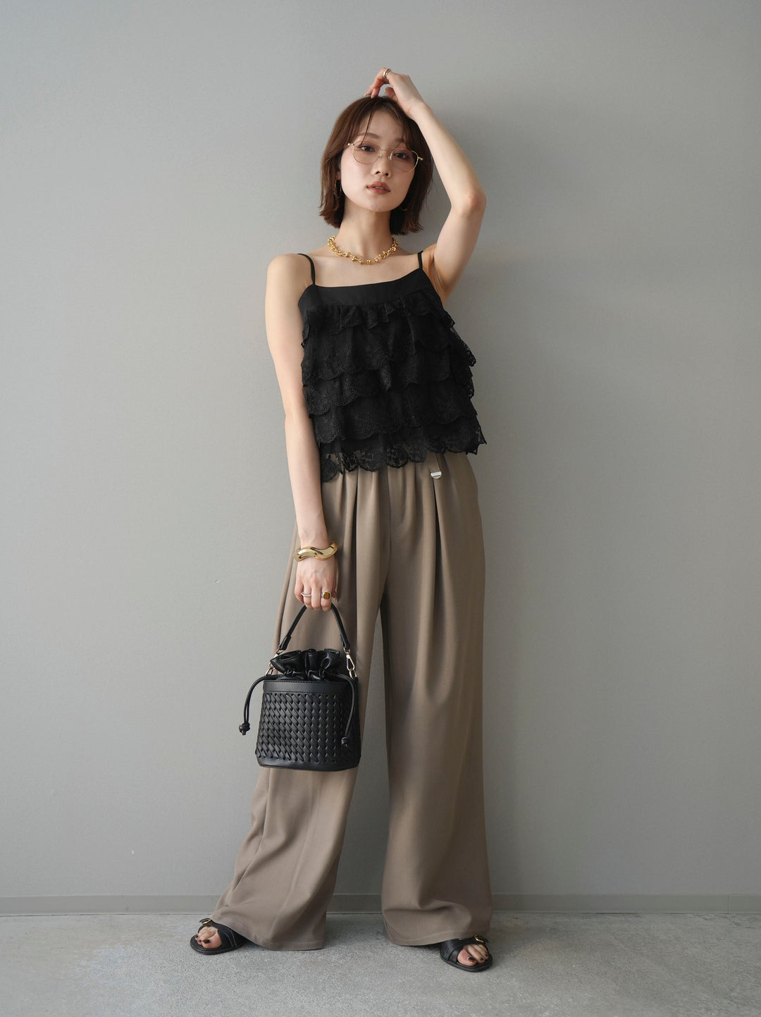 [SET]スカラップレースフリルキャミソール+ベルト付キーホルダーモチーフワイドパンツ(2set)