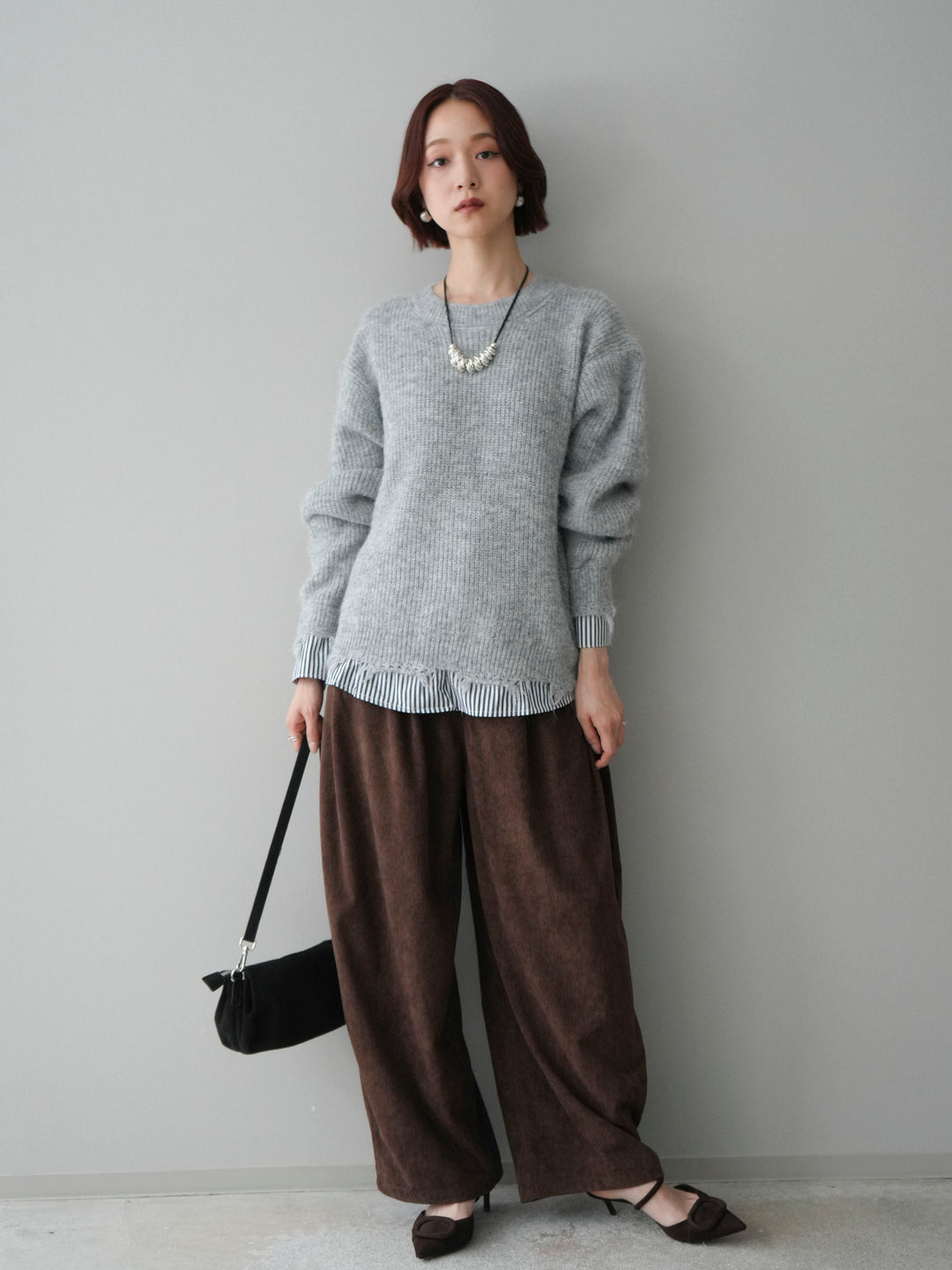 [SET]裾シャツレイヤードダメージニットプルオーバー+コーデュロイサイドタックコクーンパンツ(2set)