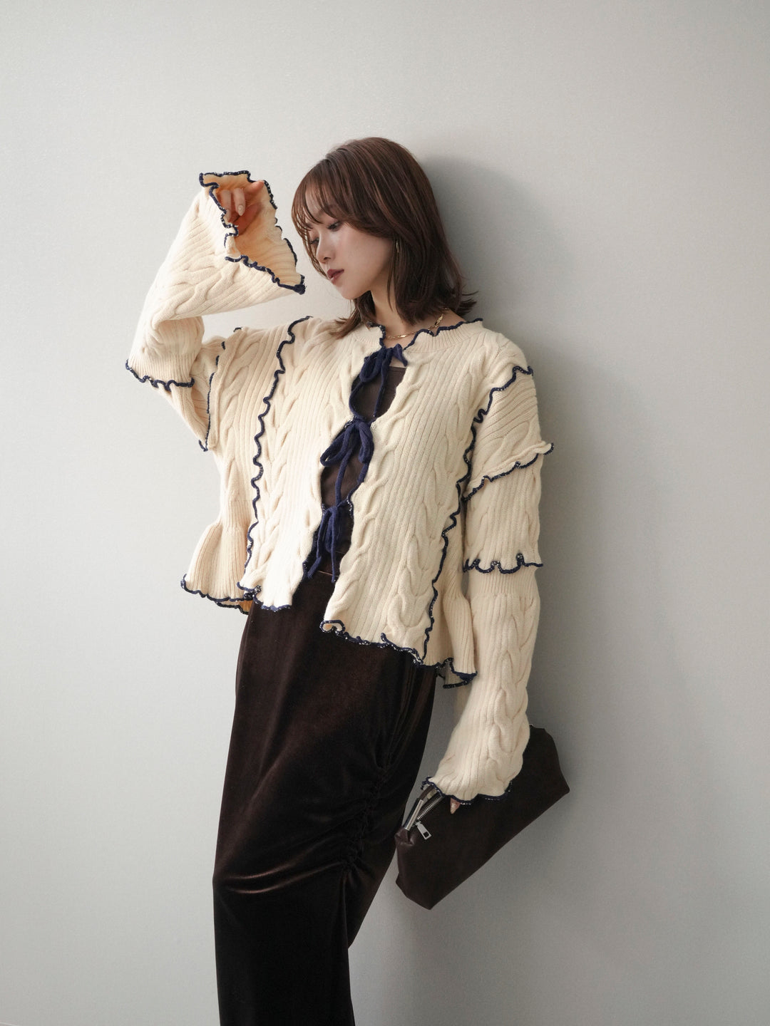 [SET]フロントリボン配色メローニットカーディガン+ギャザーベロアスカート(2set)