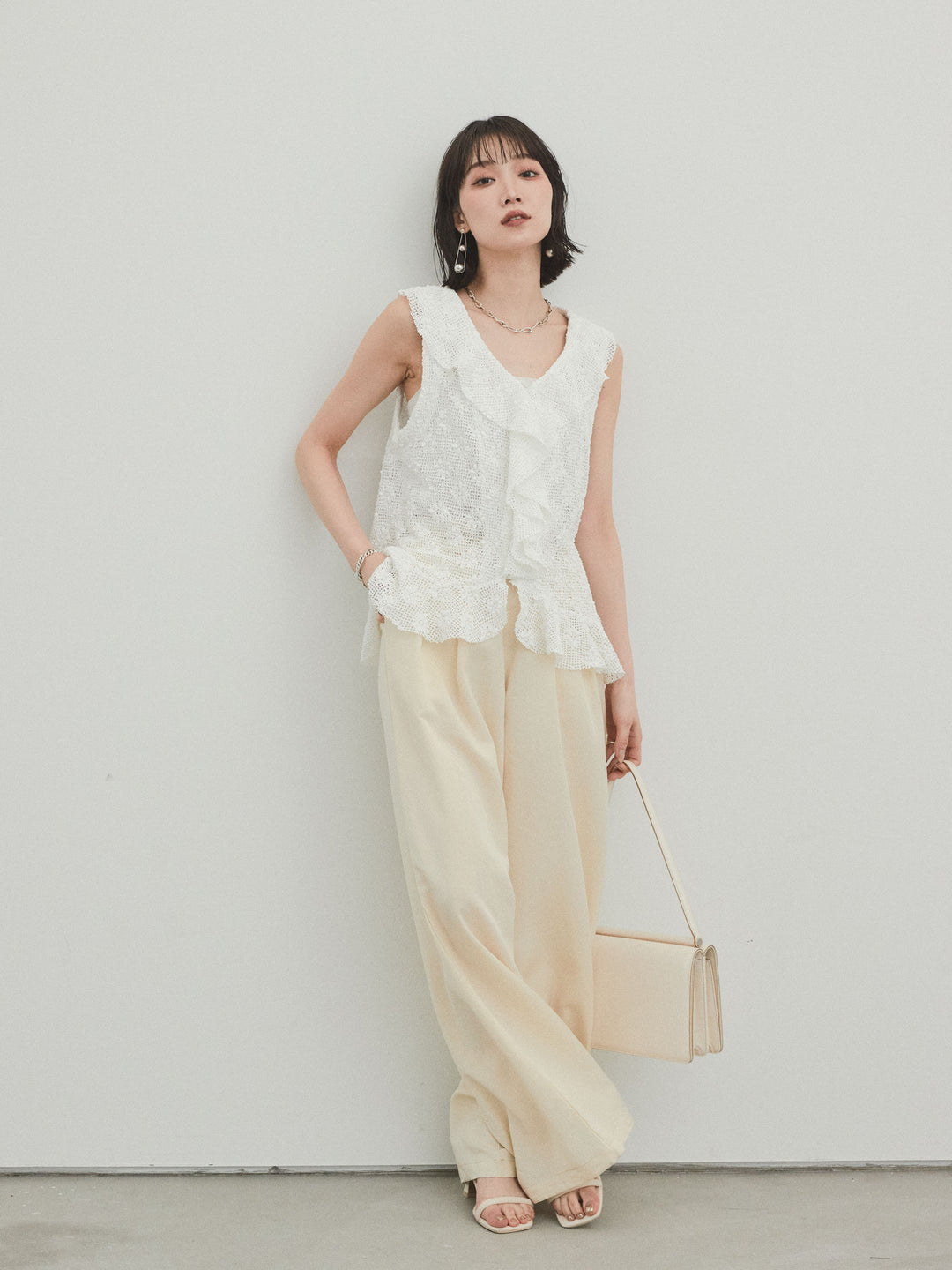 [SET]テープヤーンラッフルノースリトップス+リネンタッチタックワイドパンツ (2set)