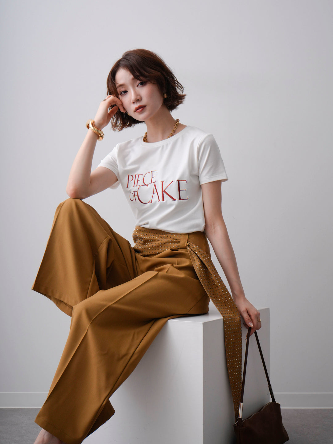 【套裝】刺繡Logo T卹+串珠腰帶束腰寬褲（兩件組）