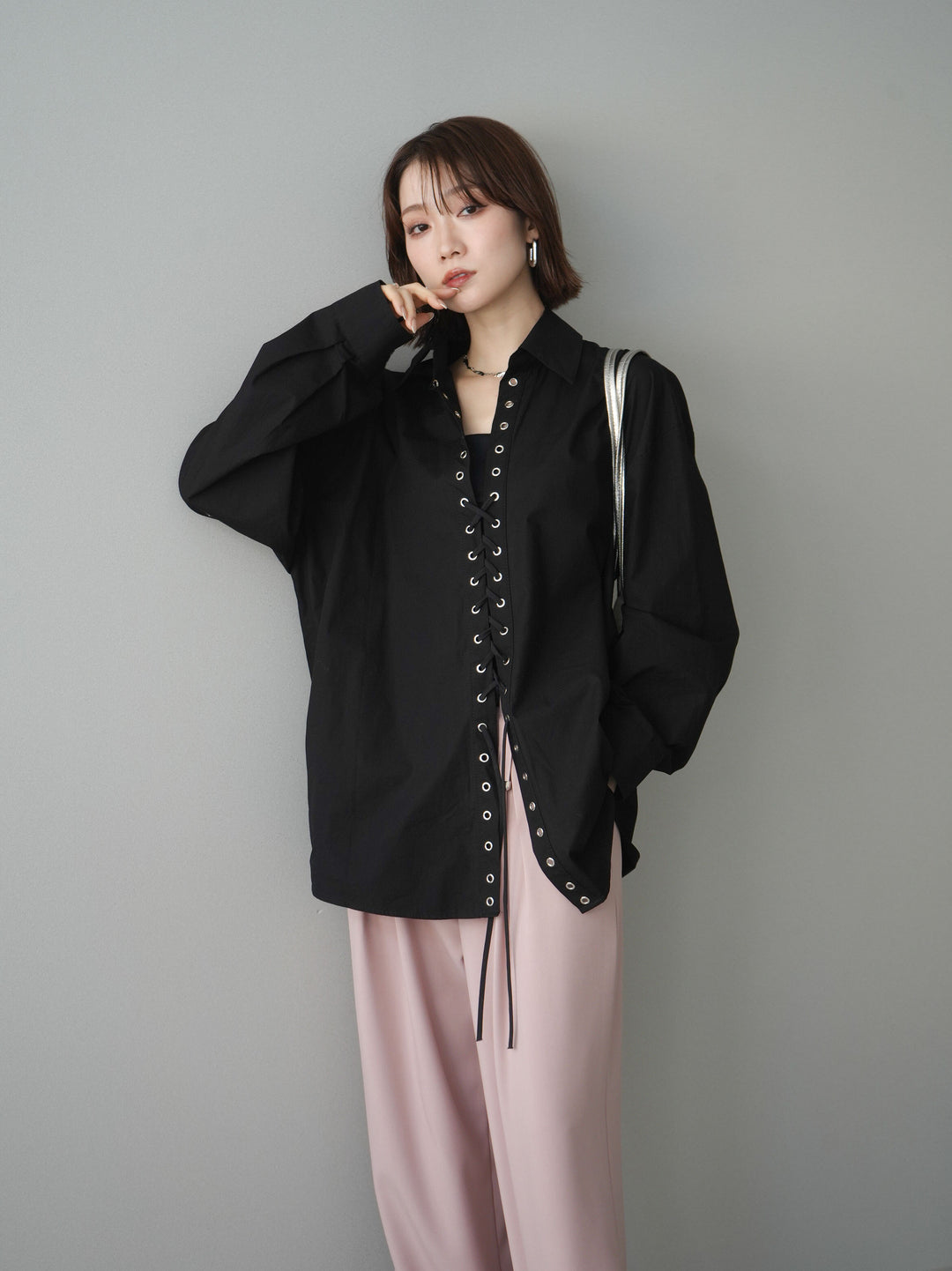 [SET]レースアップブロードシャツ+ベルト付キーホルダーモチーフワイドパンツ(2set)