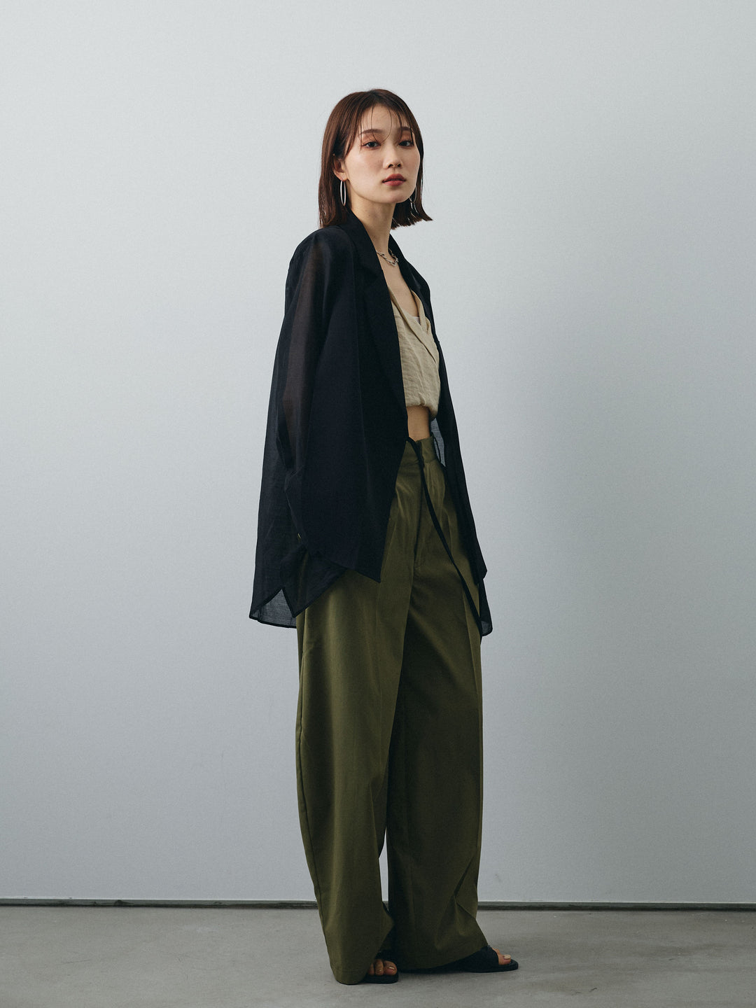 [SET]シアー切替テーラードジャケット+リネンライクカシュクールデザインビスチェ+コクーンワイドチノパンツ(3set)