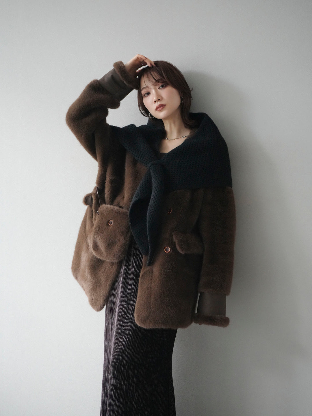 [予約]バッグ付エコファーノーカラーコート/brown